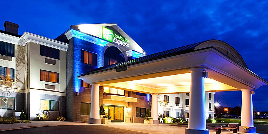 Discount [50% Off] Holiday Inn Express Syracuse Fairgrounds United States - Hotel Near Me ...