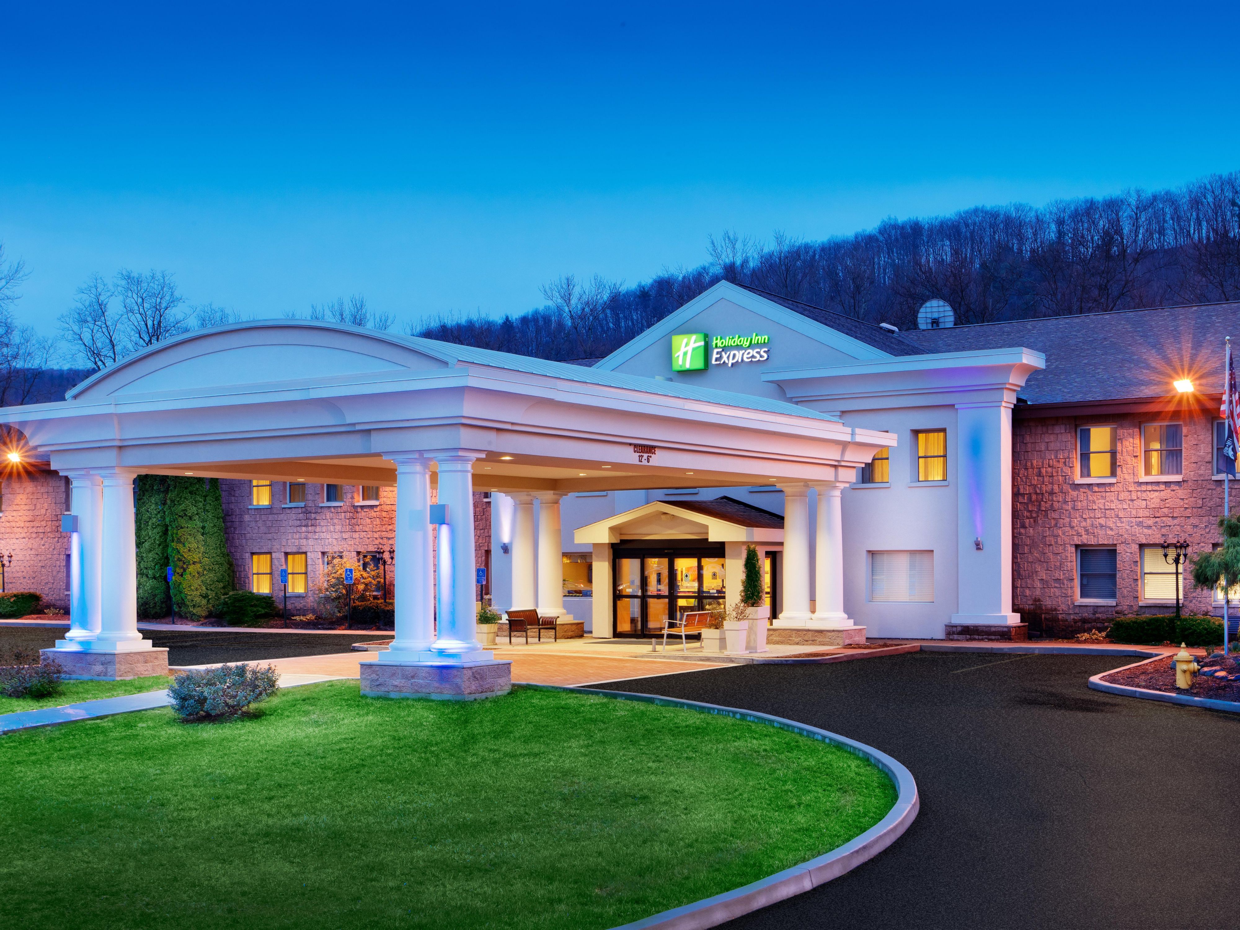 Affordable Owego  Hotels Holiday Inn Express Owego