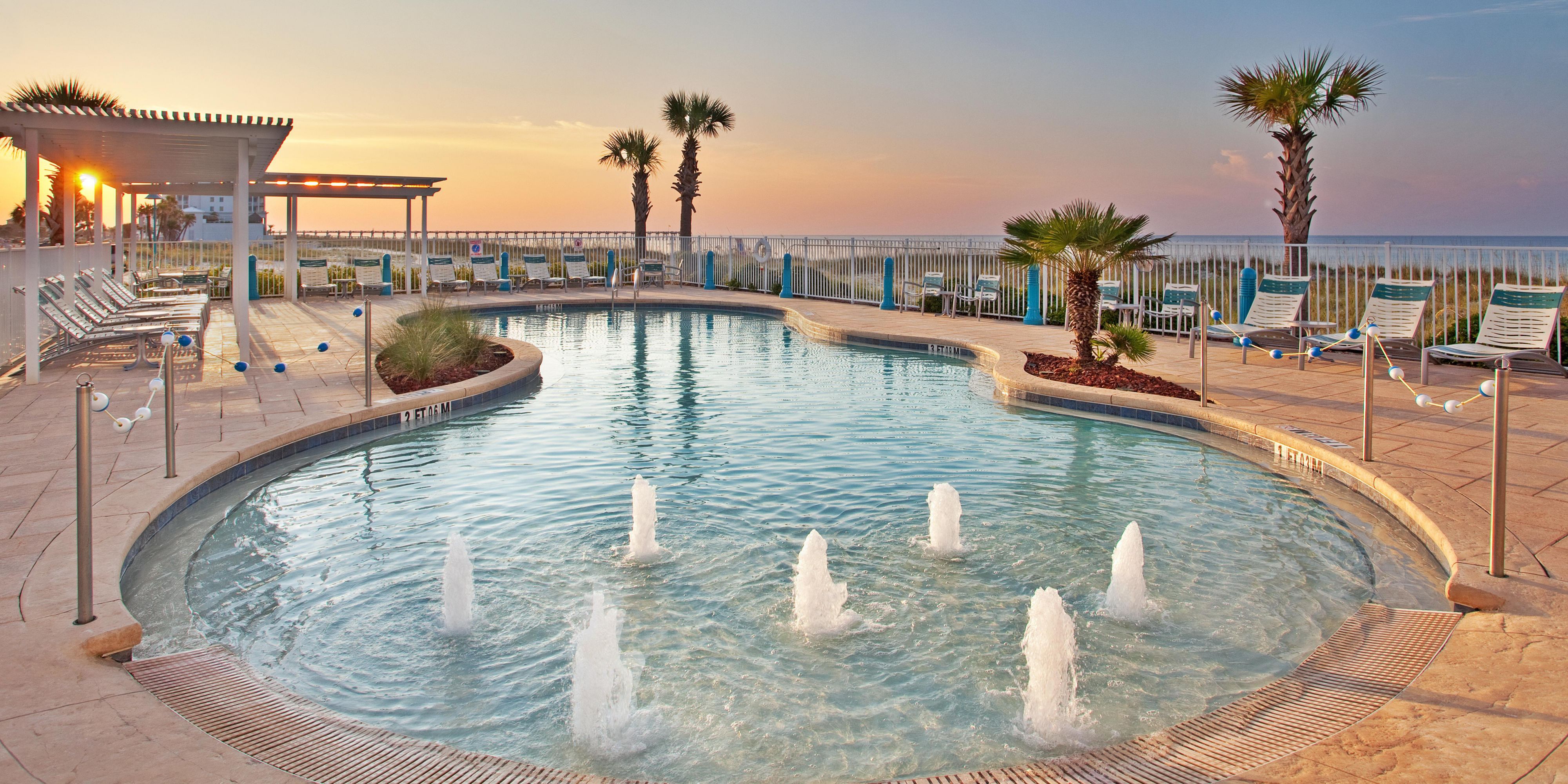 holiday inn express pensacola beach 3121855247 2x1