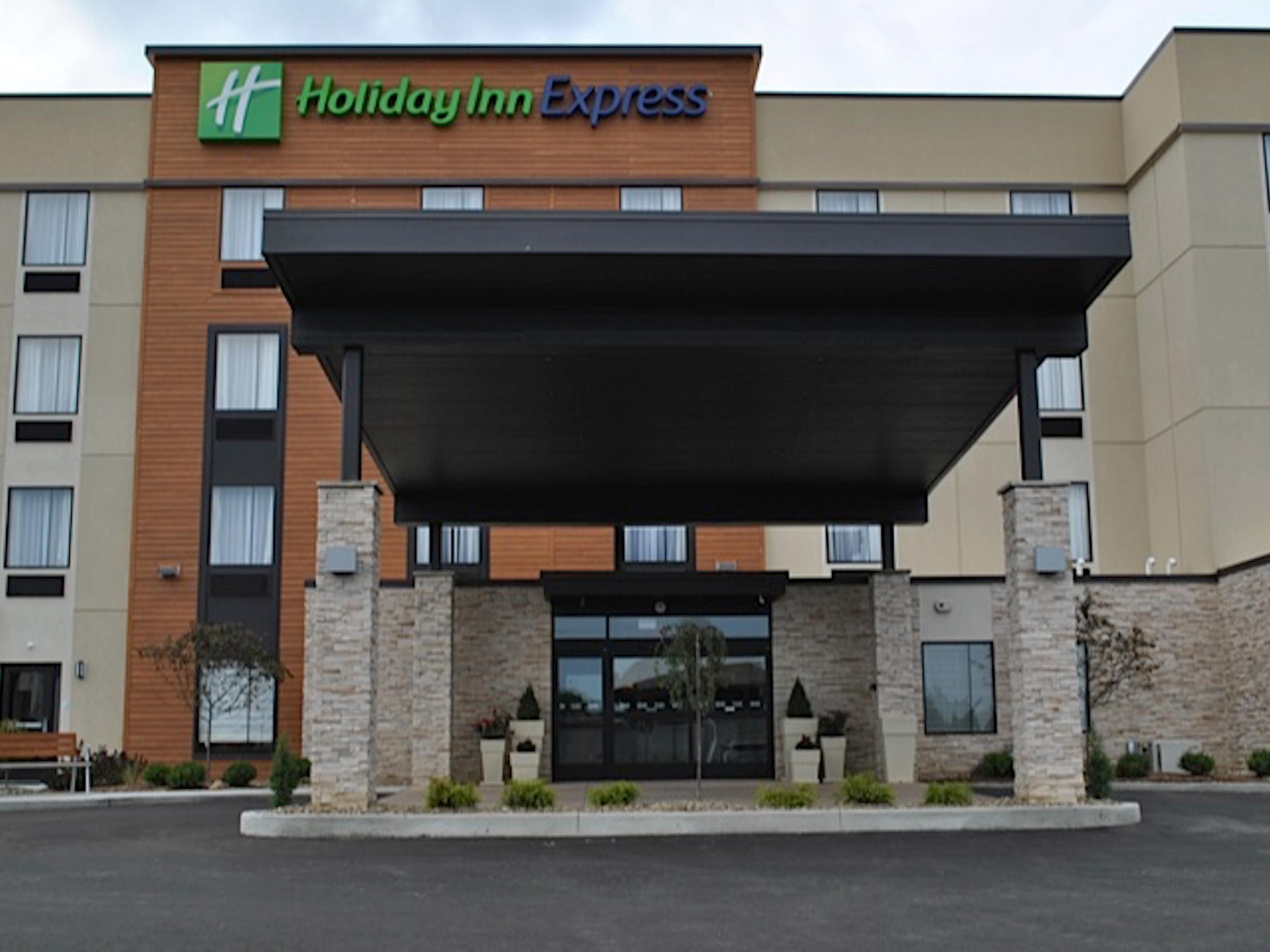 Holiday Inn Express Salem Hotel by IHG