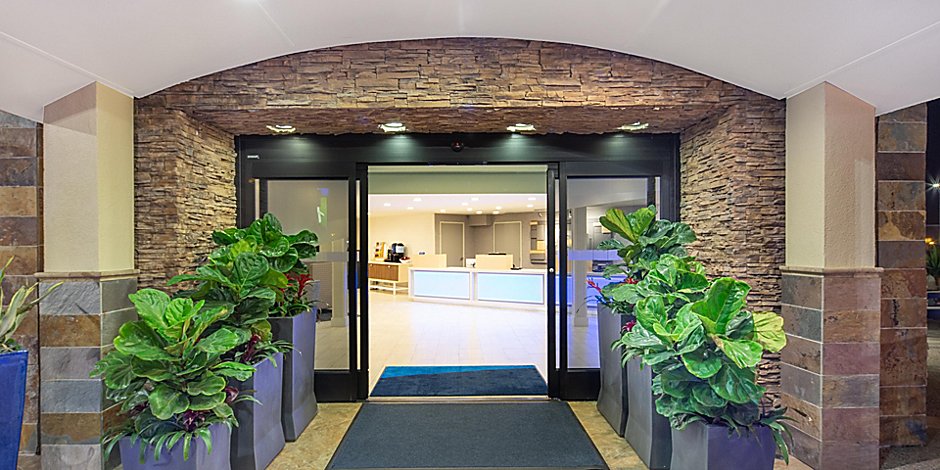 Hotels Near San Diego Airport Holiday Inn Express San