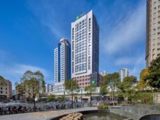 Holiday Inn Express Shanghai Zhenping in Shanghai, Mainland China