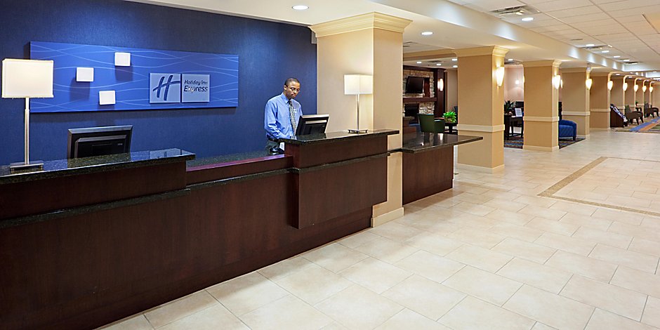 Hotels In Springfield Va Holiday Inn Express Washington Dc Sw
