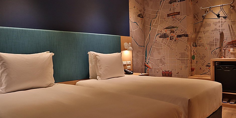 Holiday Inn Express Taichung Fengchia Ihg Hotel