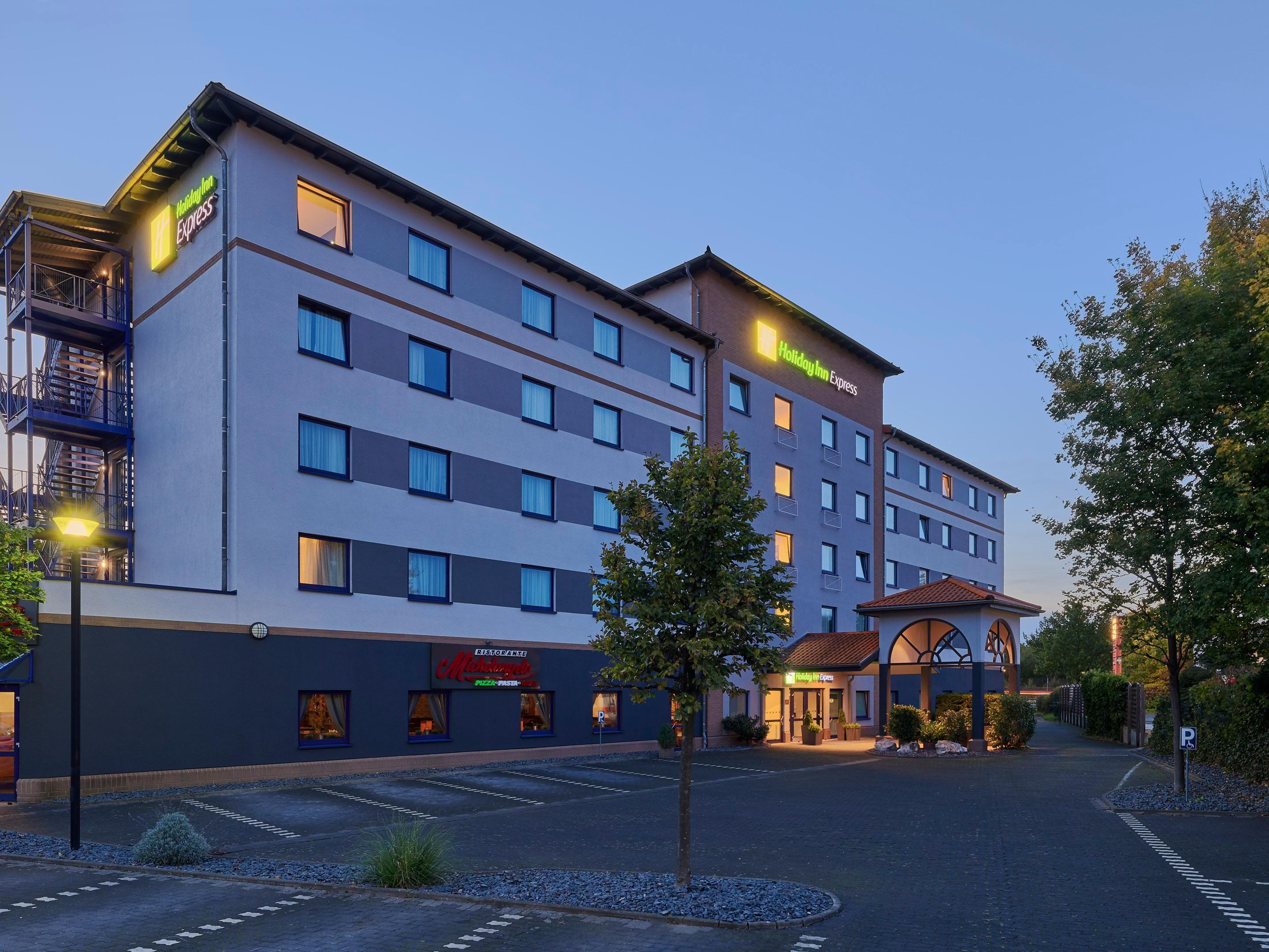 Troisdorf Hotels Near Cologne Airport Holiday Inn Express