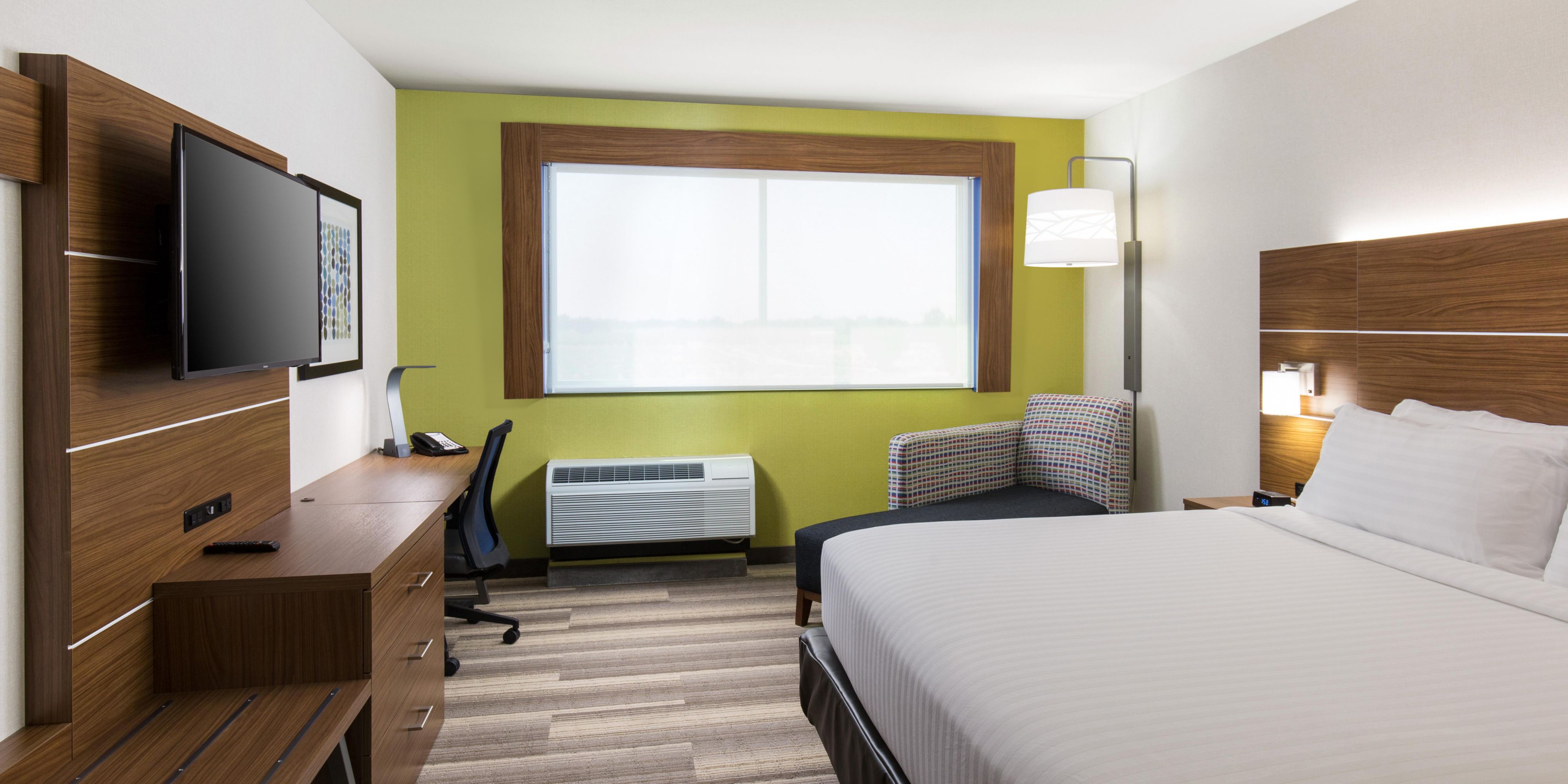 Holiday Inn Express Visalia Ihg Hotel