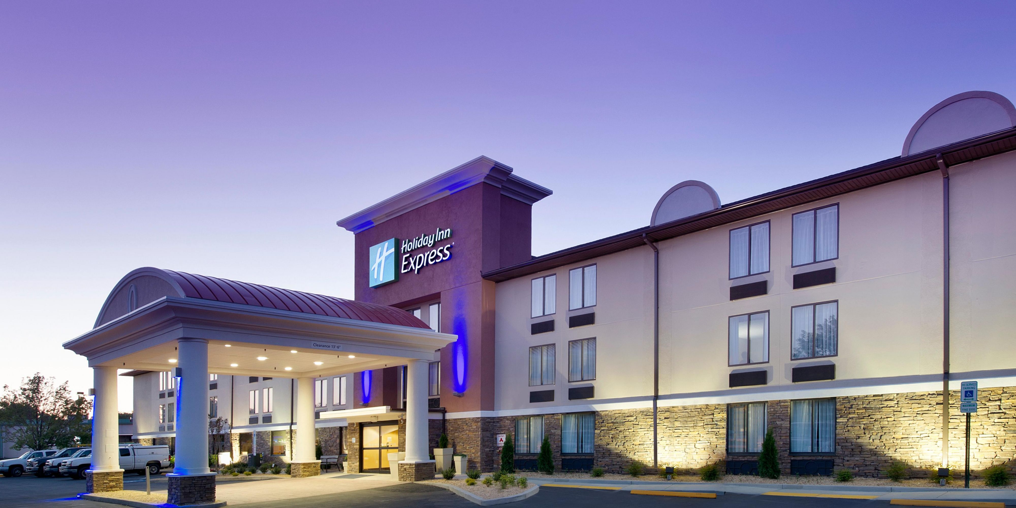 Pet Friendly Hotels In Waldorf Maryland Holiday Inn Express Waldorf