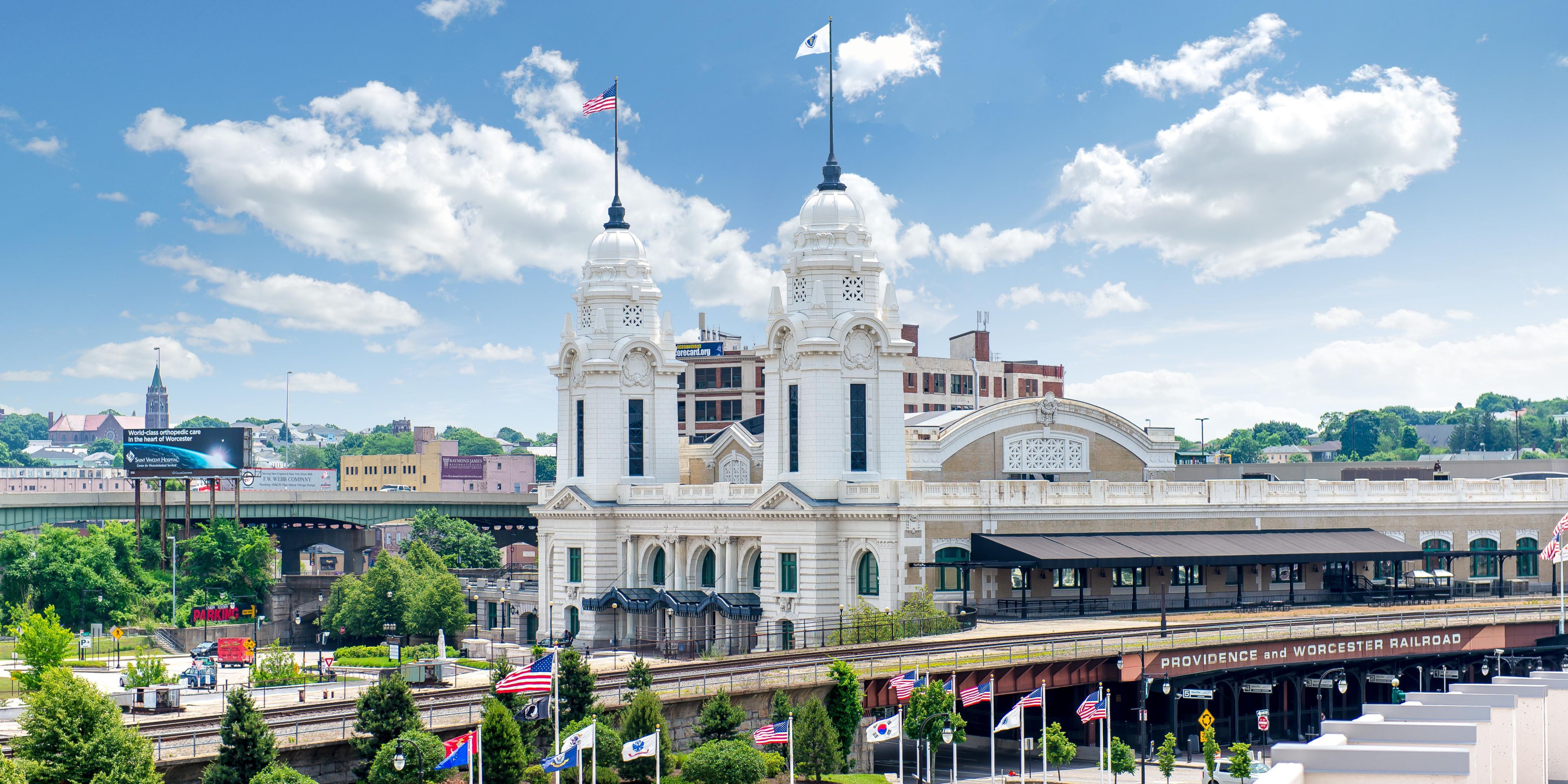 Hotels In Worcester Ma Near Dcu Center Holiday Inn Express