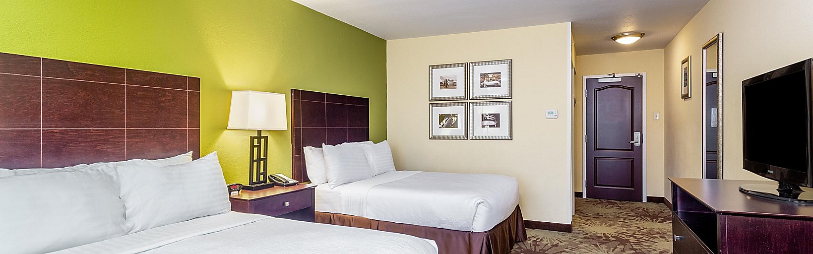 Holiday Inn Gurnee Convention Center Room Pictures Amenities