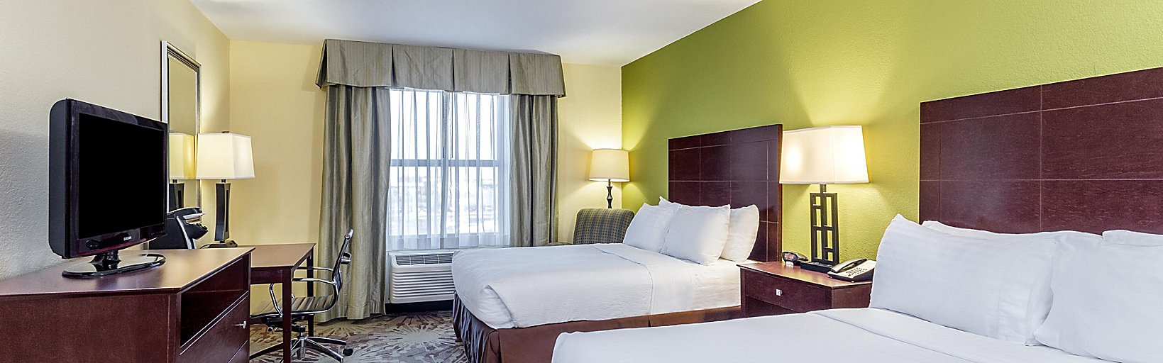 Holiday Inn Gurnee Convention Center Room Pictures Amenities