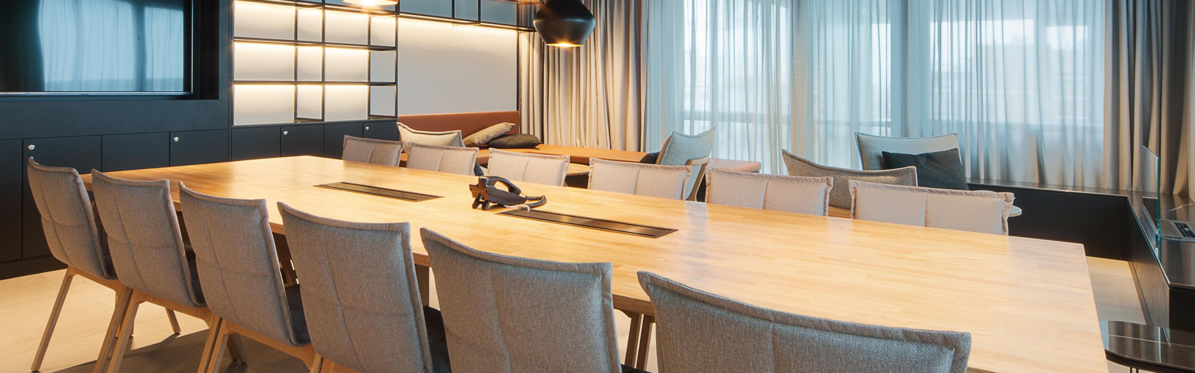 Holiday Inn Hotel Helsinki Expo Hotel Near Helsinki