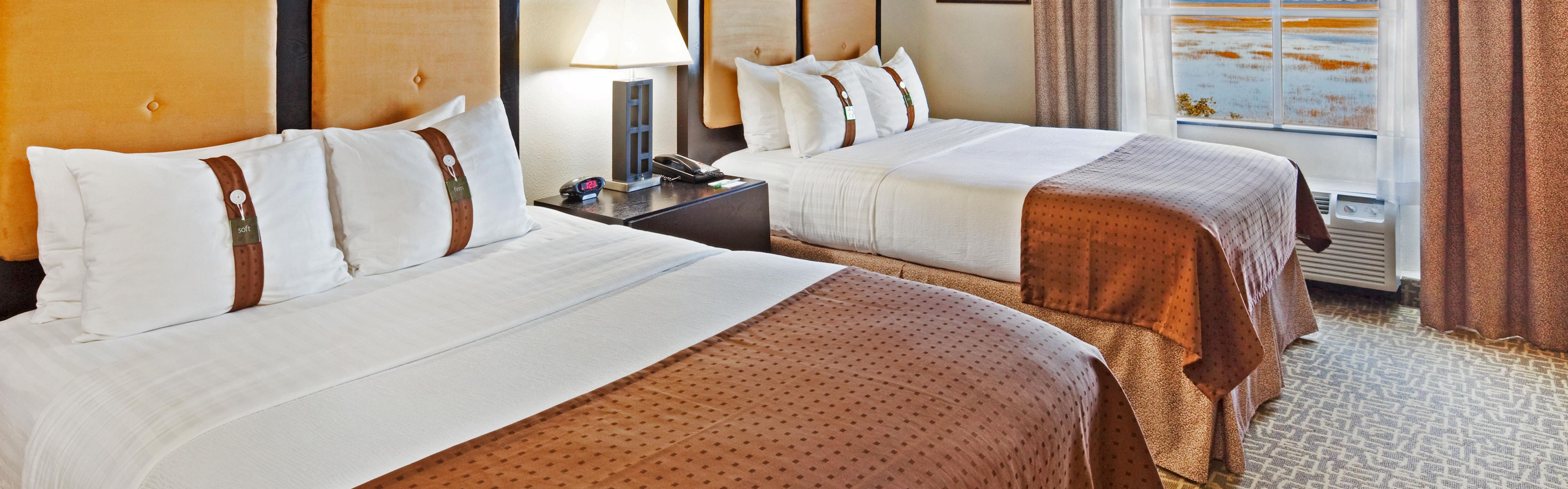 Holiday Inn Hotel Suites Beaufort Highway 21 Room Pictures
