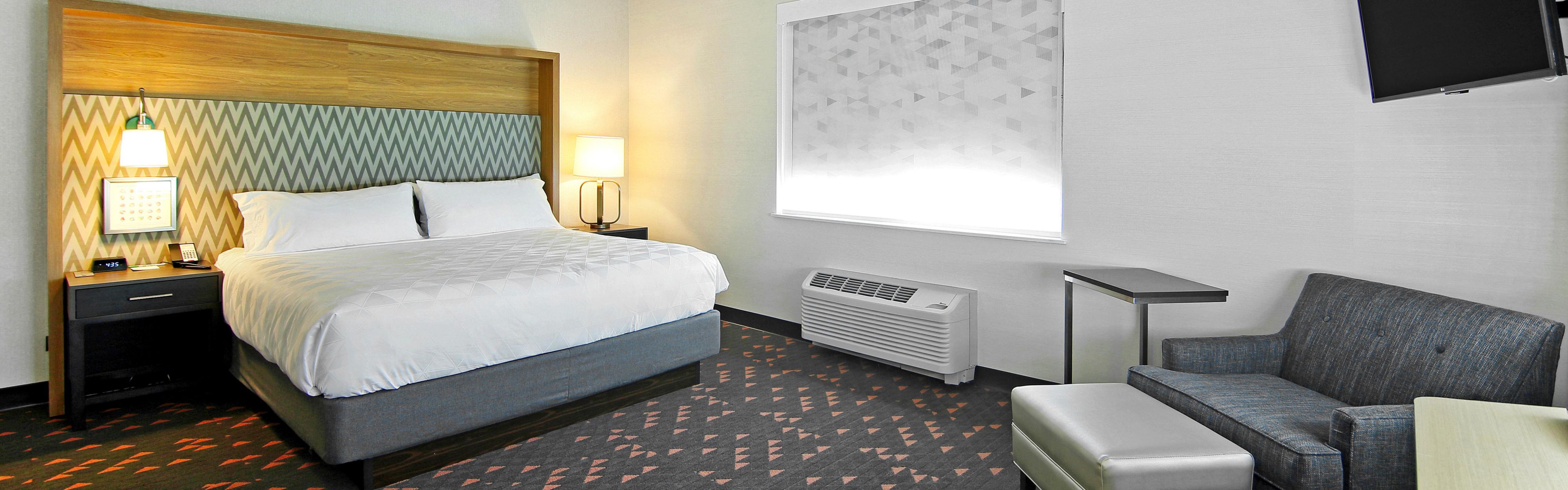 Hotels Near Calgary Airport Holiday Inn Suites Calgary