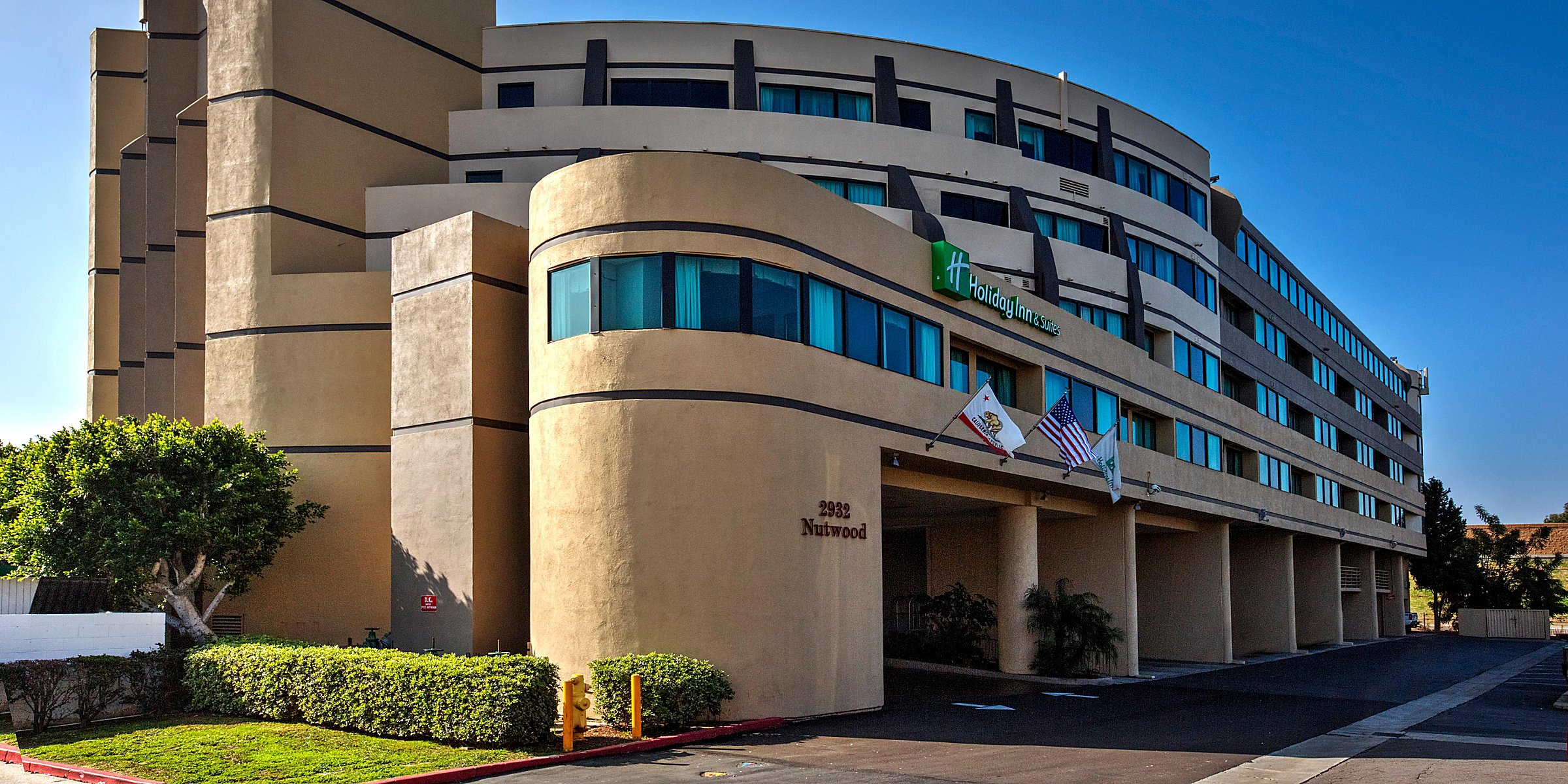 Hotels In Fullerton Ca Holiday Inn Suites Anaheim