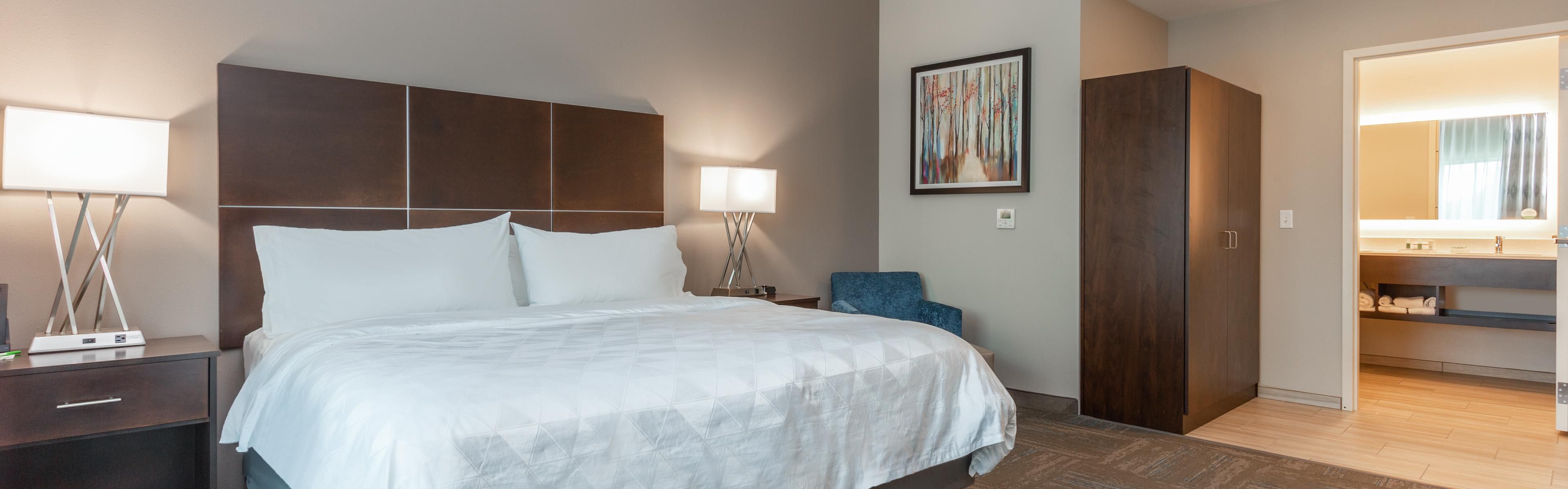 Holiday Inn Hotel Suites Jefferson City Room Pictures Amenities