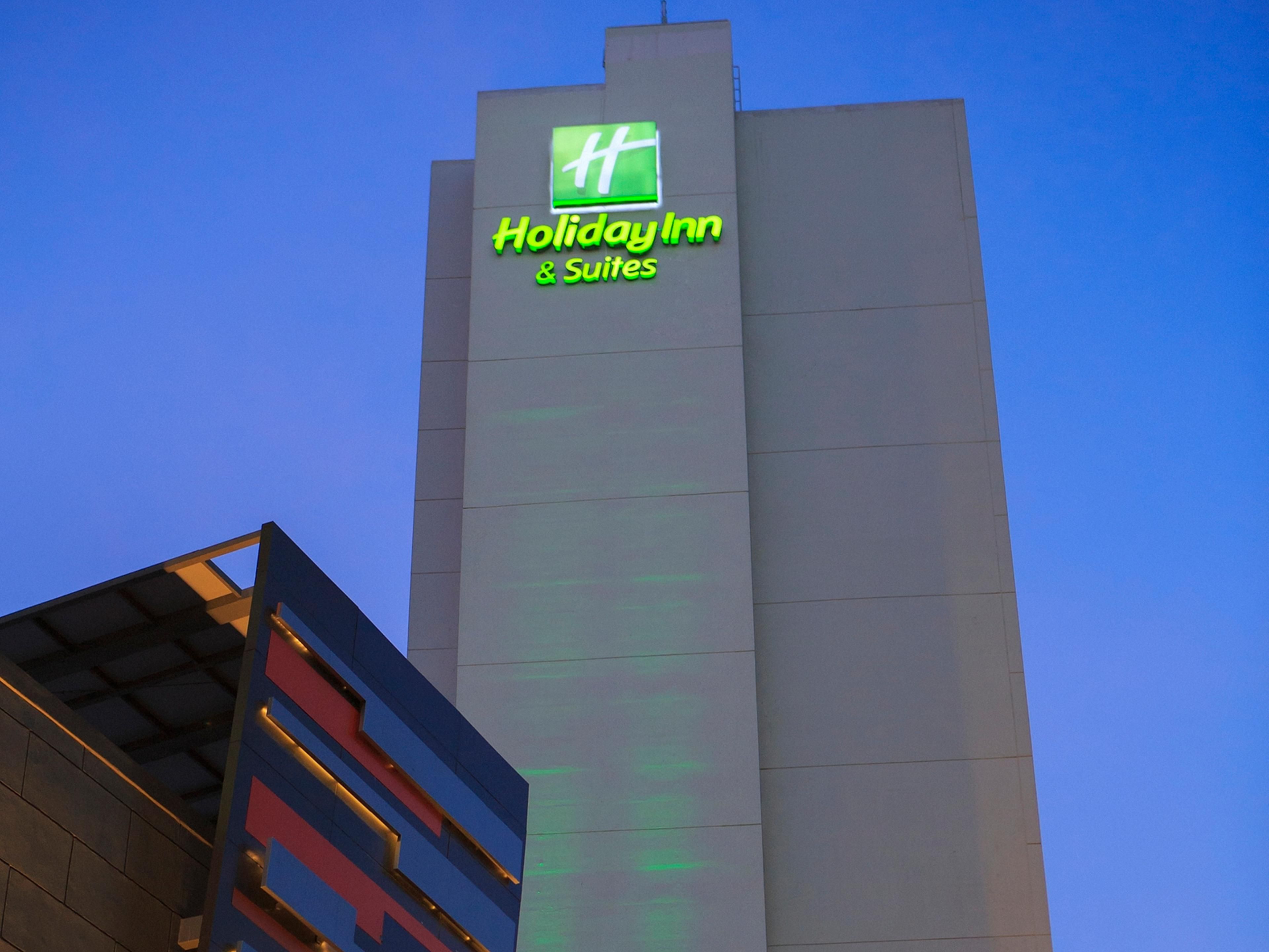 Holiday Inn Hotel & Suites Makati - Room Pictures & Amenities