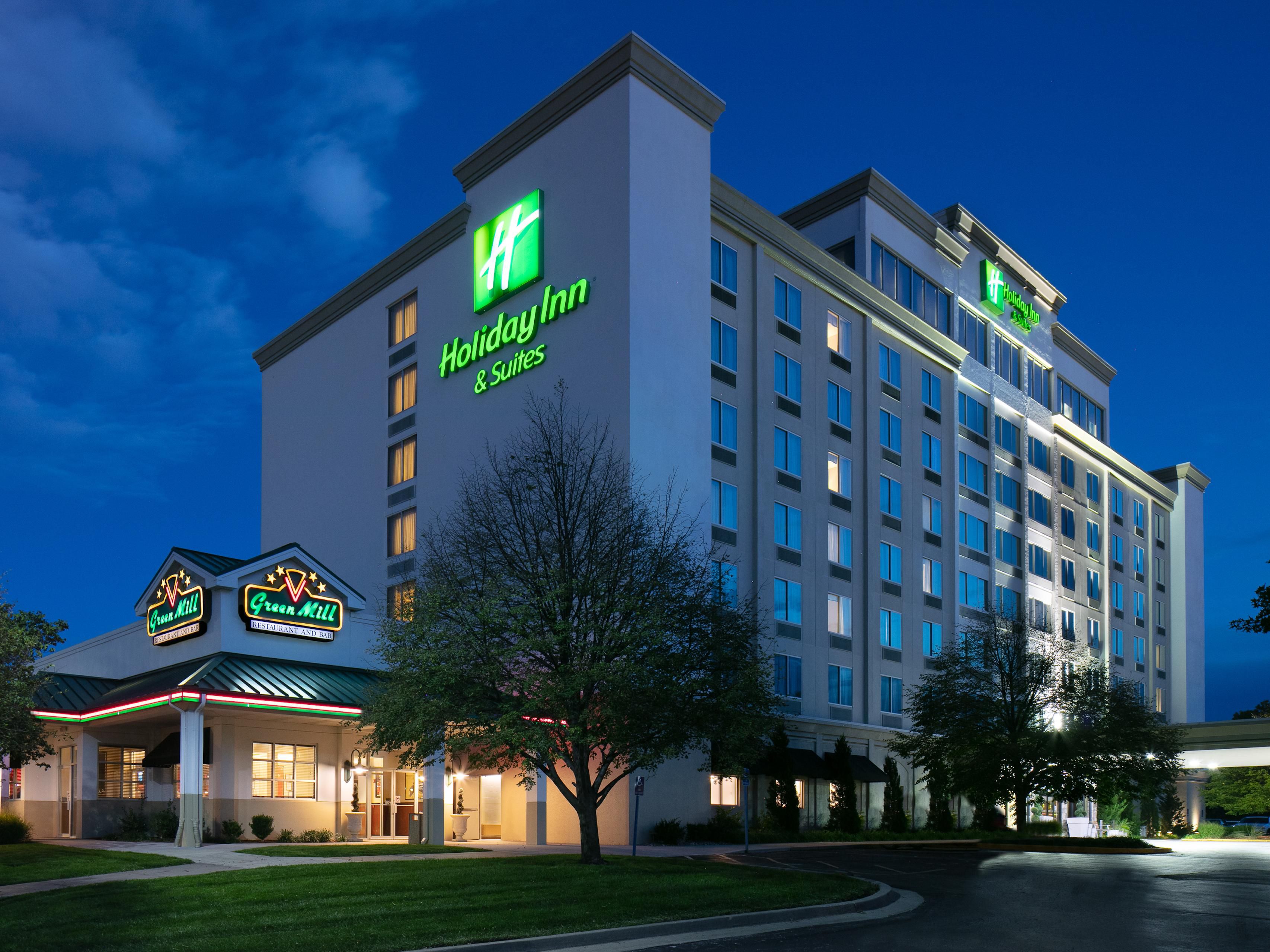 Hotels Near Worlds Of Fun In Kansas City Missouri