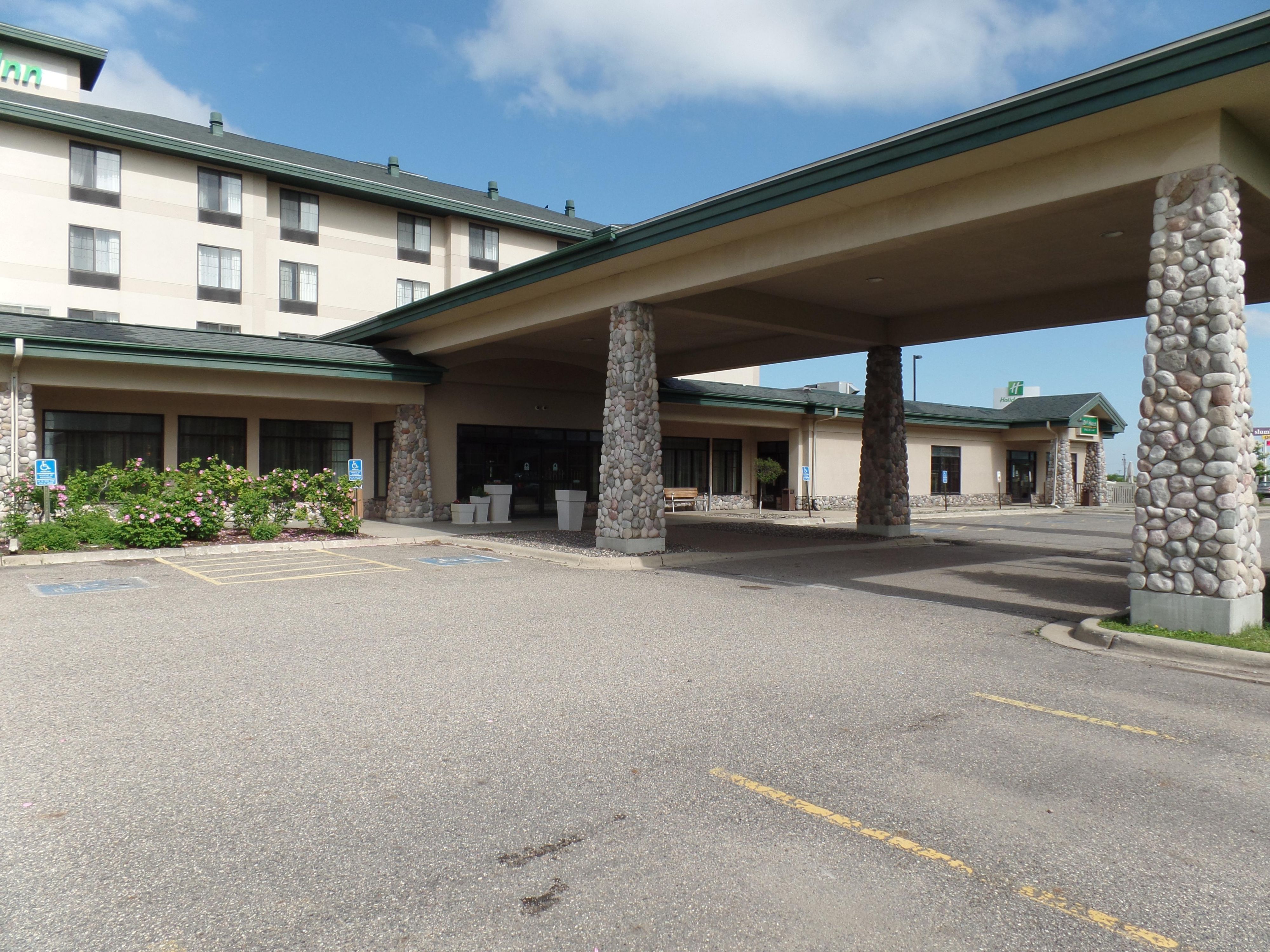 Holiday Inn Hotel & Suites Owatonna Hotel by IHG