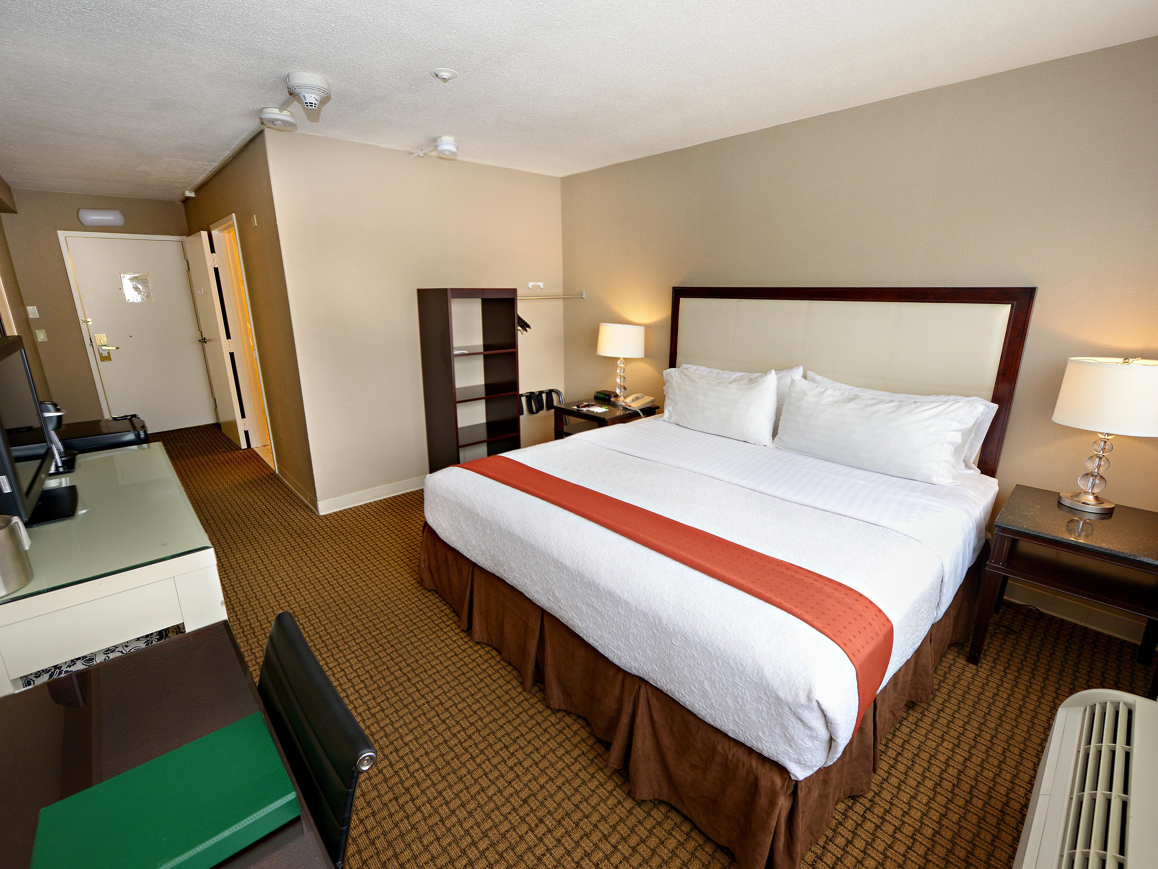 Boston Hotels In Peabody Ma With Pools Holiday Inn