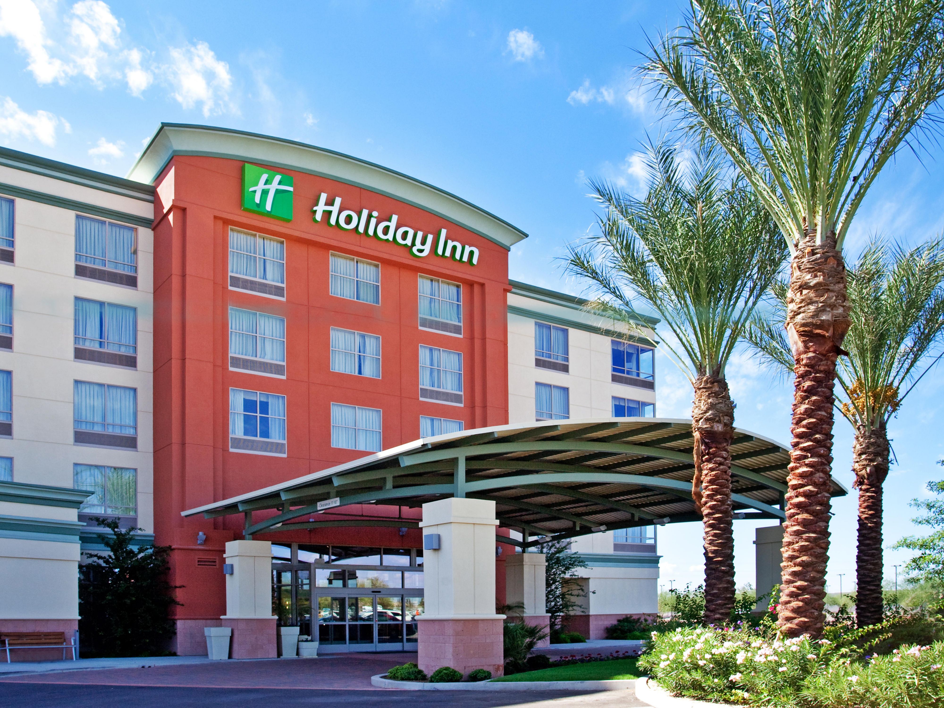 Discover Comfort and Convenience at Holiday Inn Phoenix Airport North