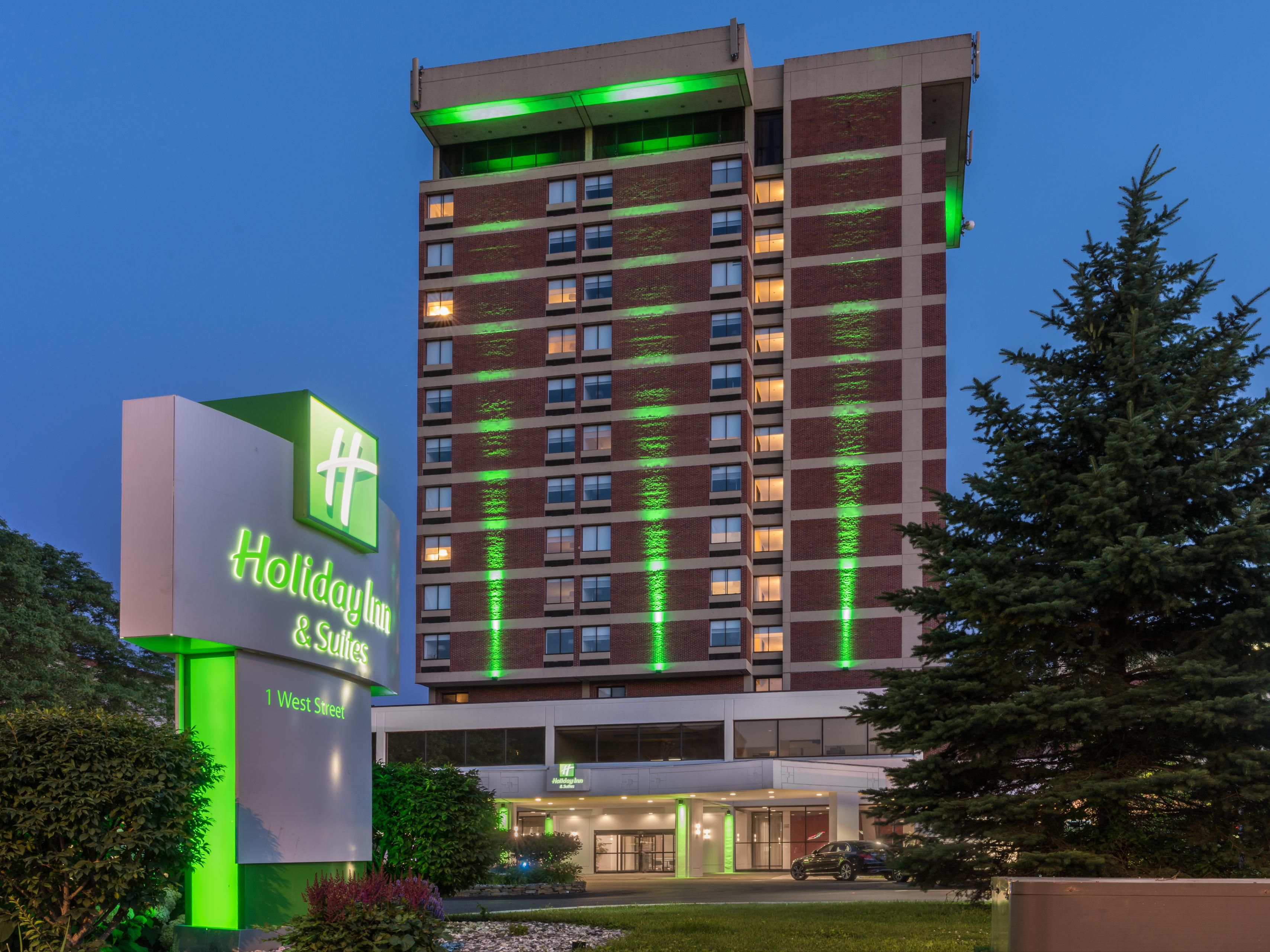 Hotel In Pittsfield Massachusetts Holiday Inn Hotel Suites