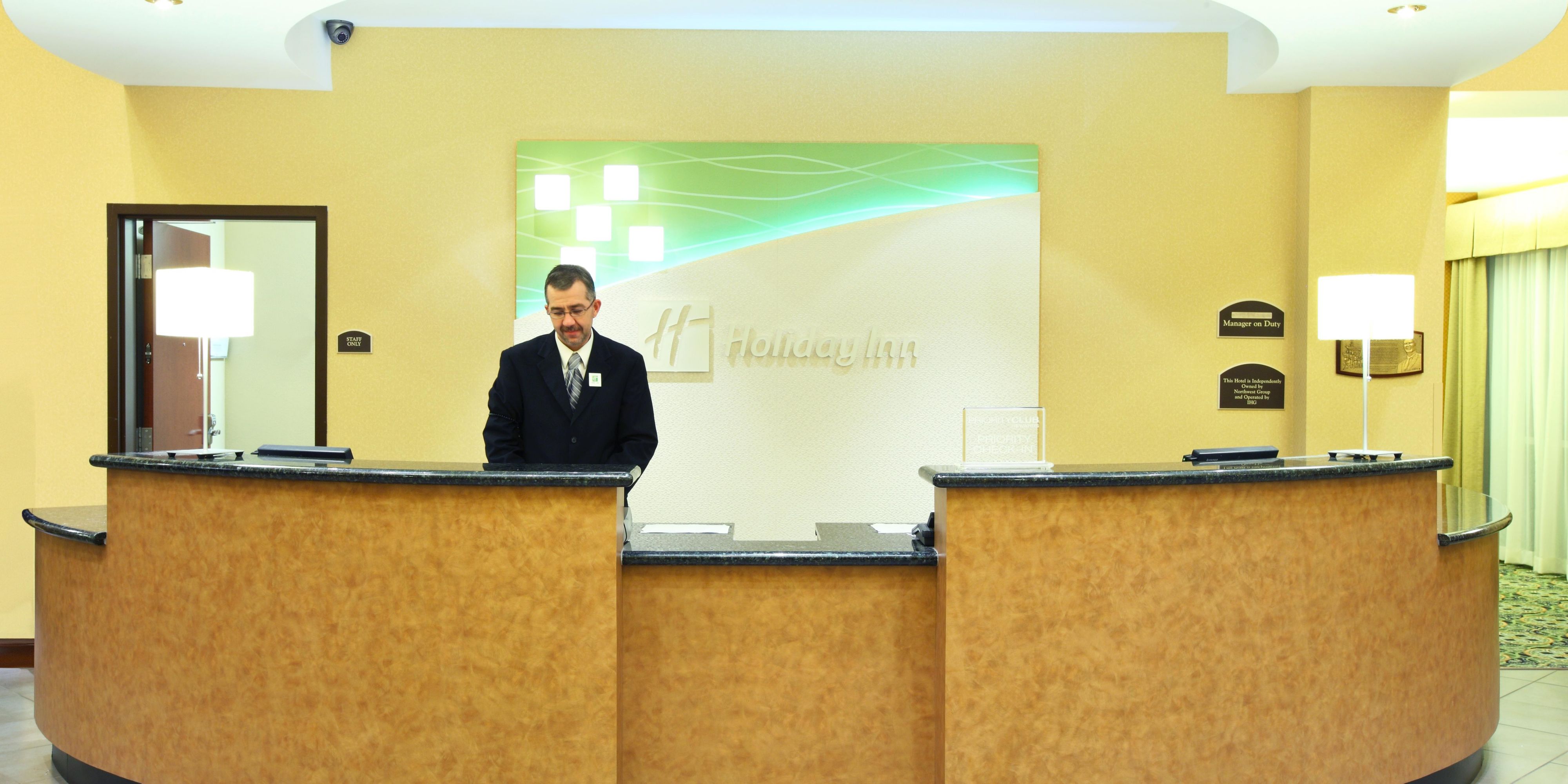Hotels In Rogers Ar Near Bentonville Holiday Inn Suites