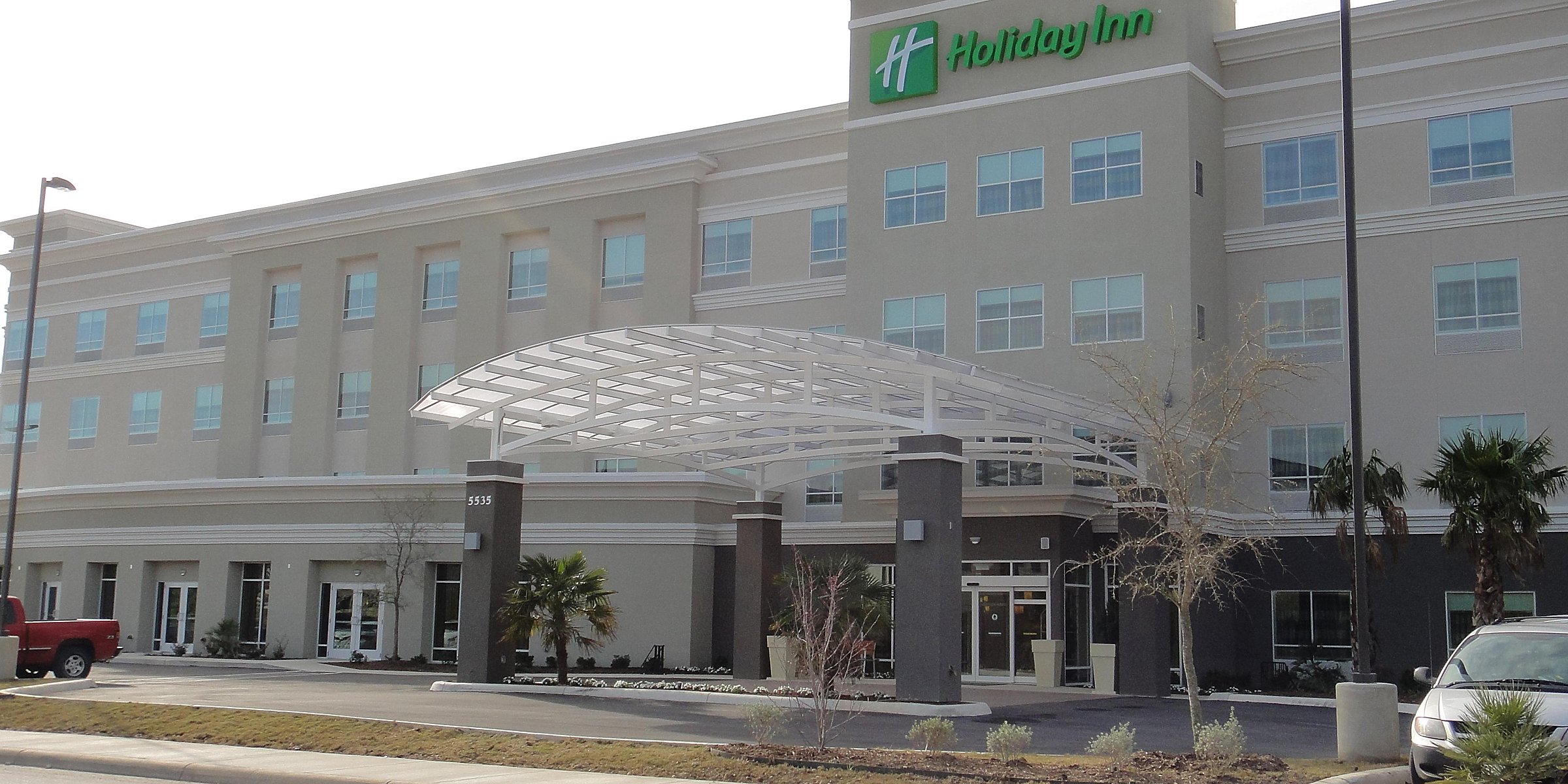 Hotels Near Fiesta Texas Utsa Holiday Inn Suites San Antonio