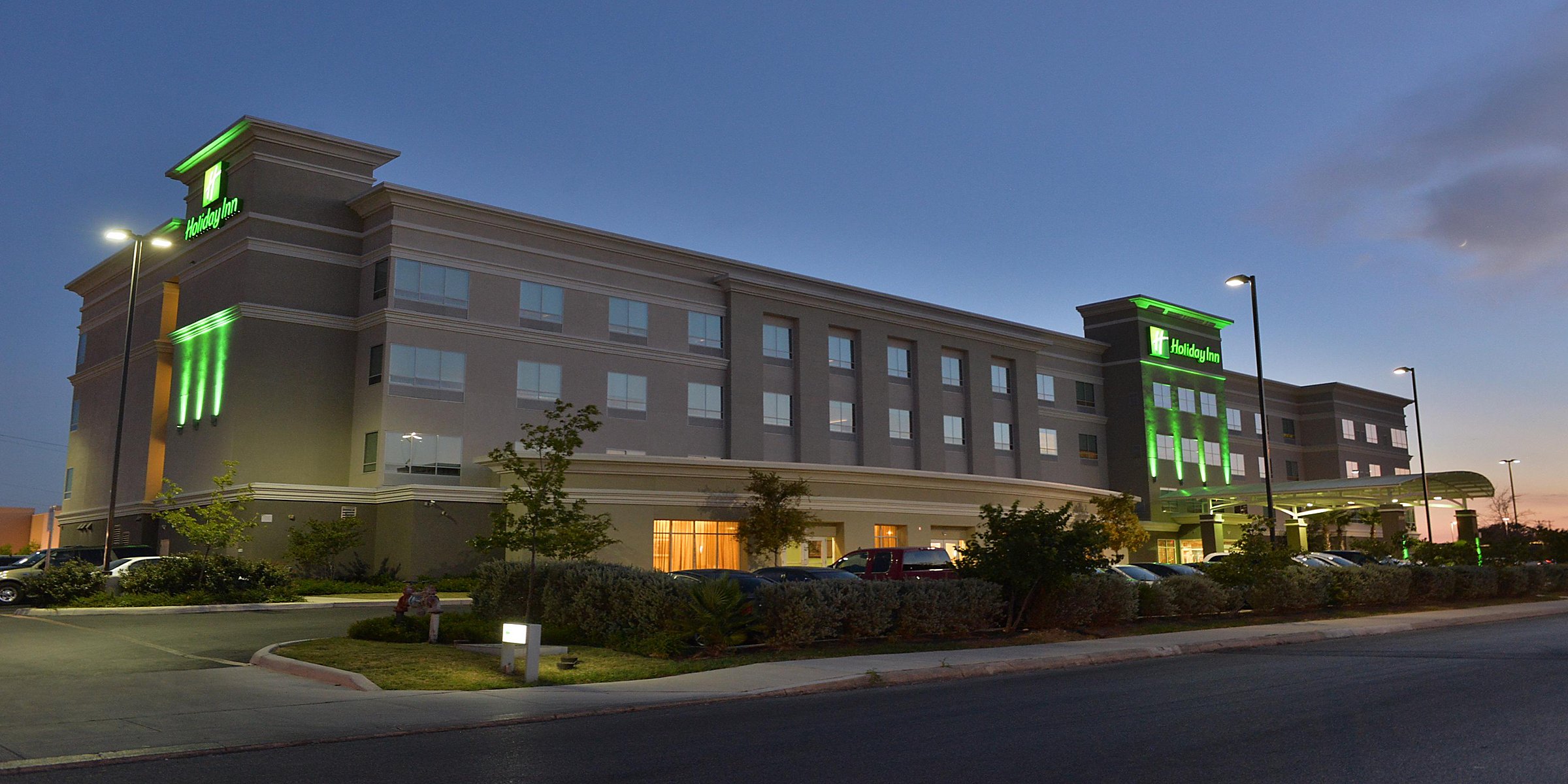 Hotels Near Fiesta Texas Utsa Holiday Inn Suites San Antonio