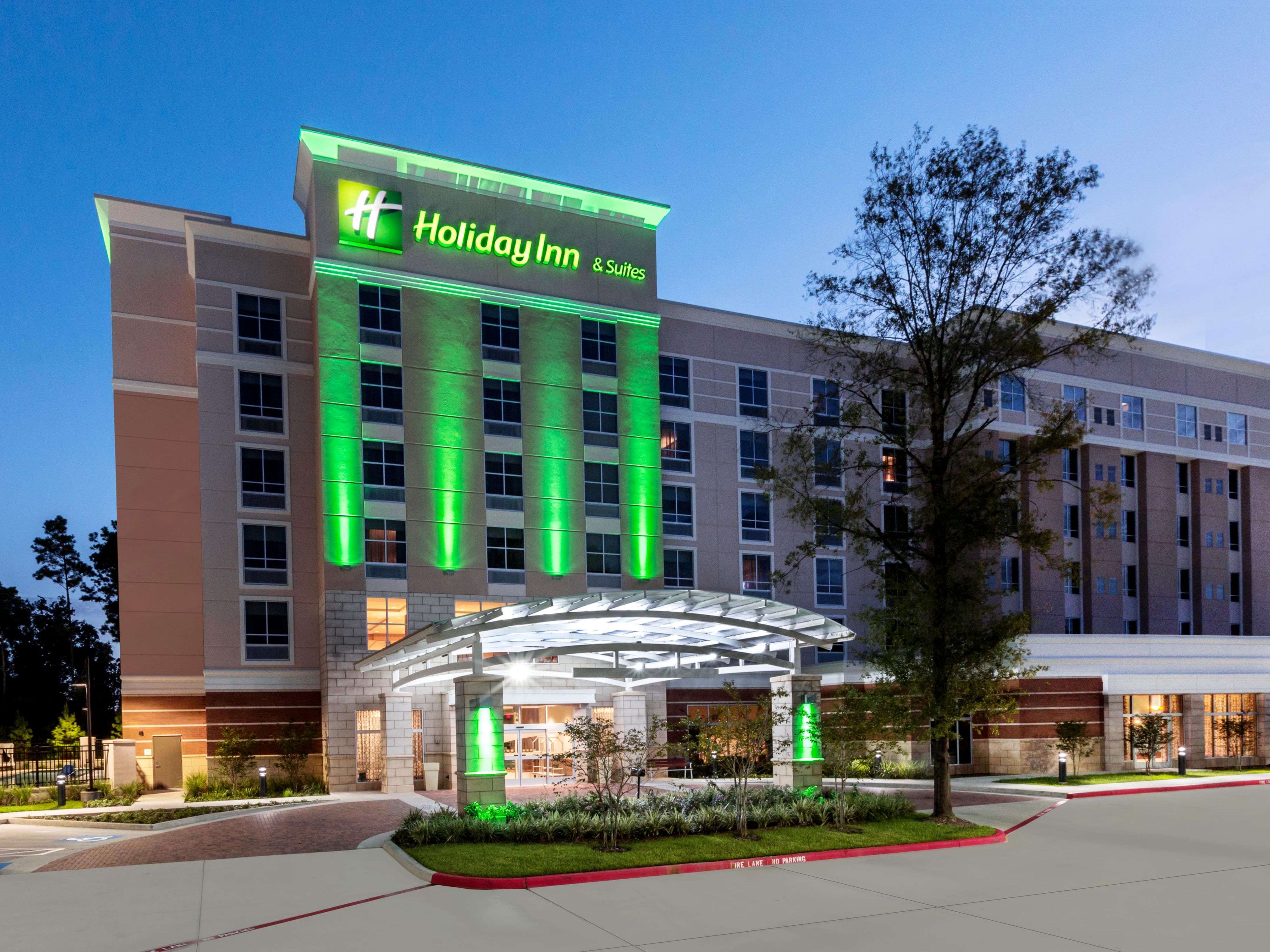 Shenandoah Hotels Near Cynthia Woods Pavilion Holiday Inn & Suites
