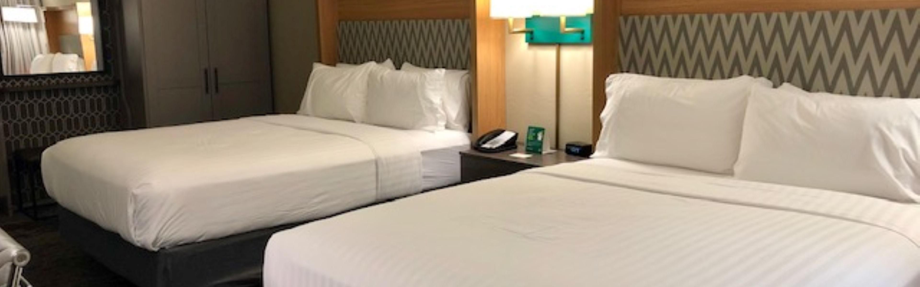 Holiday Inn Chicago North Shore Skokie Room Pictures Amenities