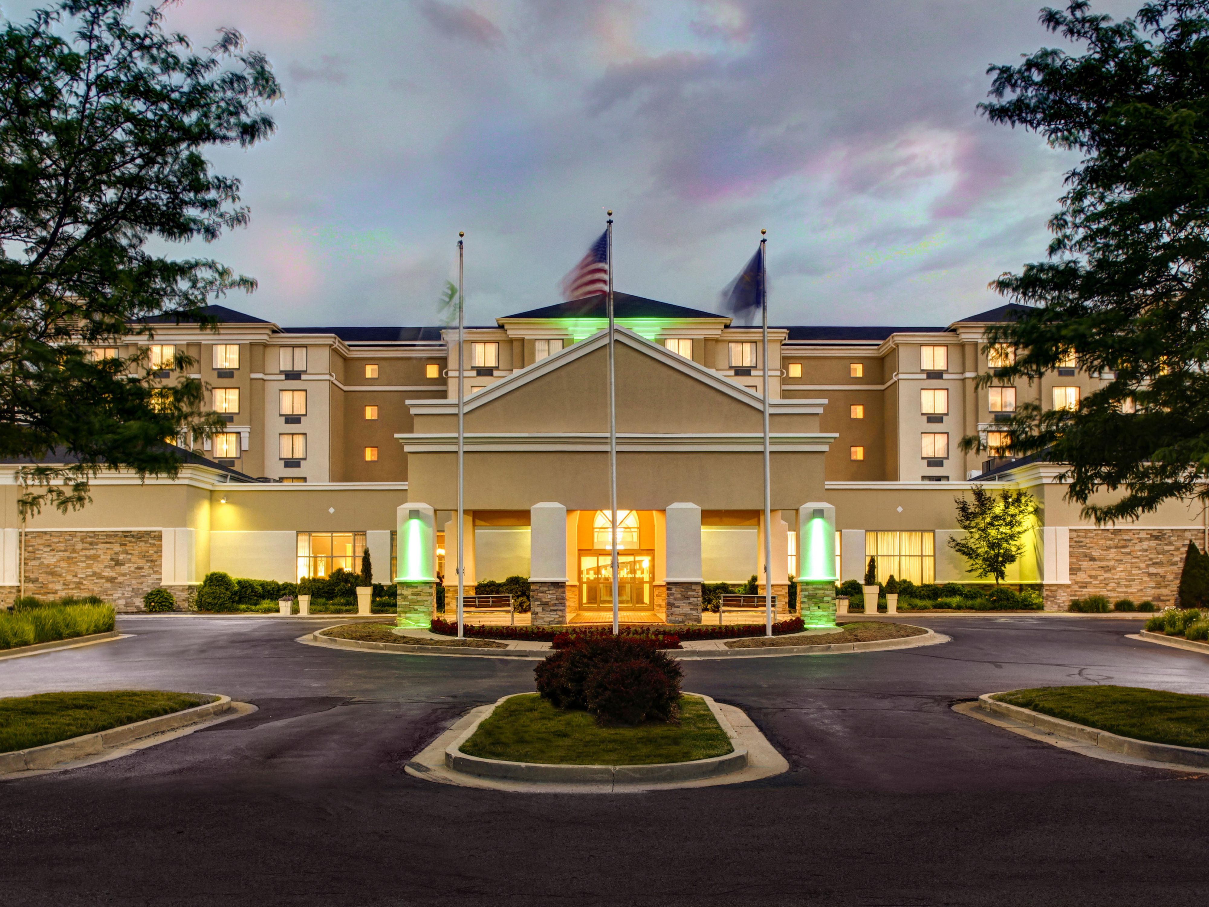 Holiday Inn Indianapolis 4242842857 4x3