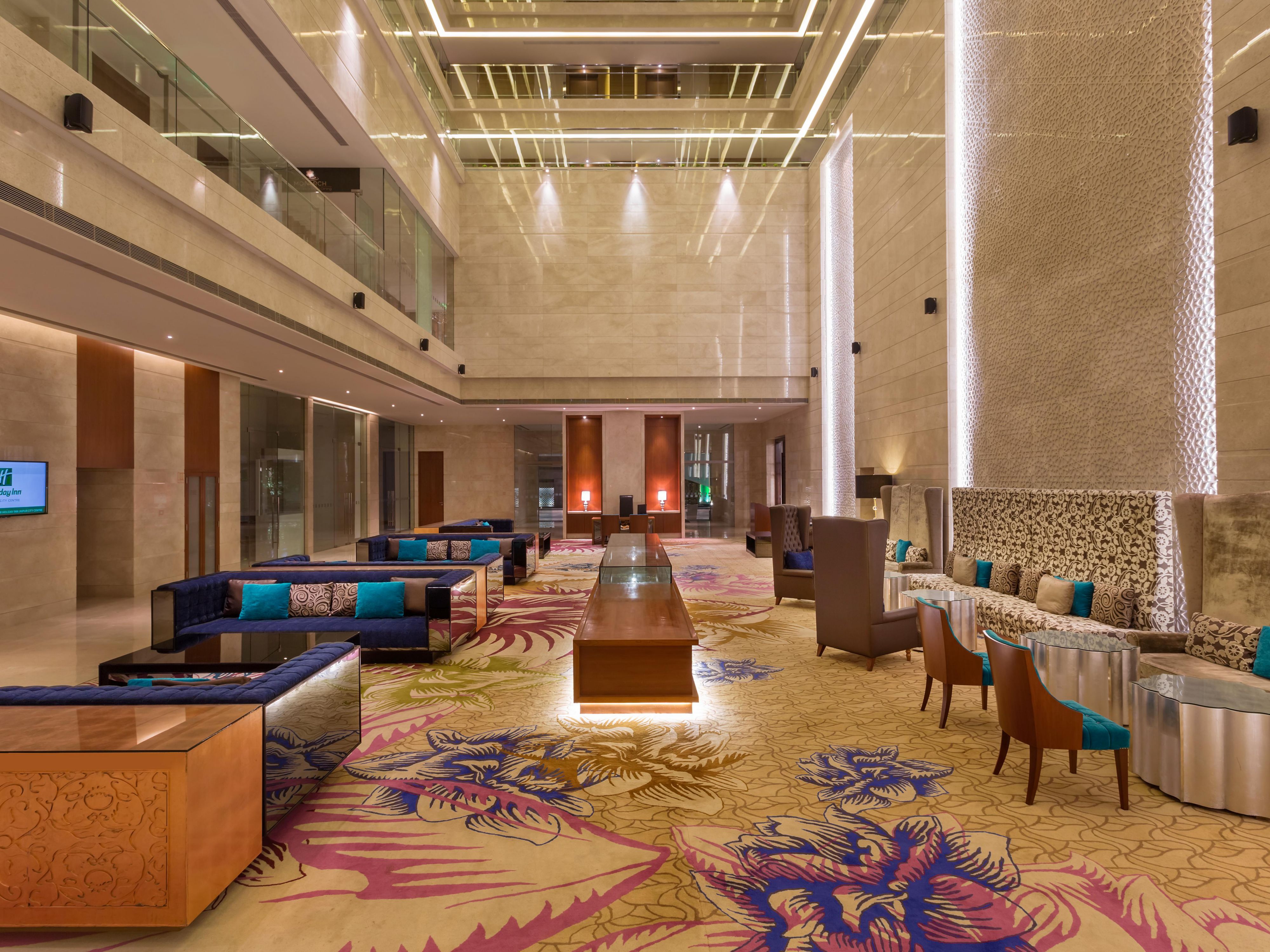 Hotels in Jaipur: Holiday Inn Jaipur City Centre Hotel in Jaipur, Rajasthan