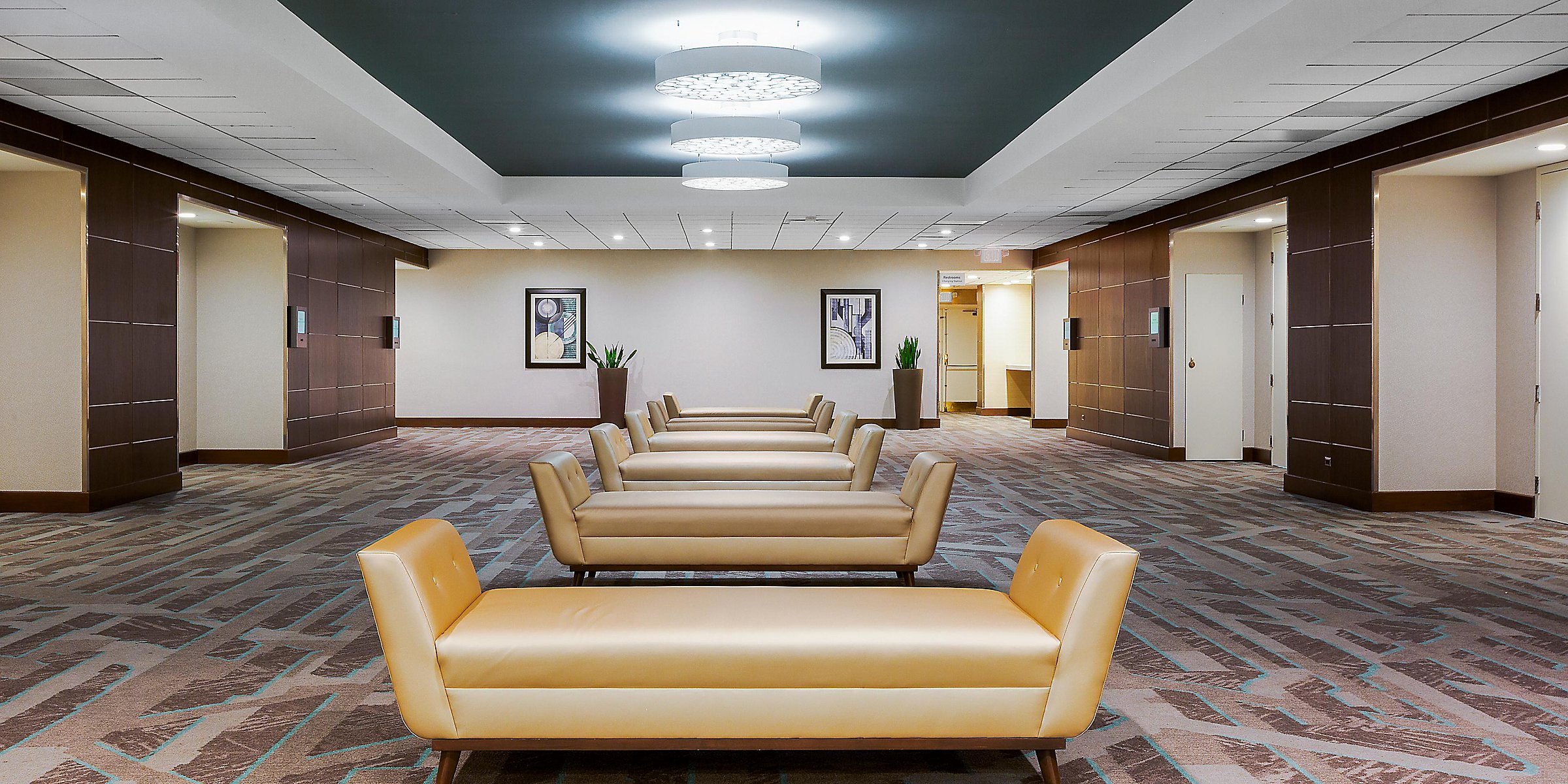 La Mirada Ca Hotels Near Buena Park Holiday Inn La Mirada