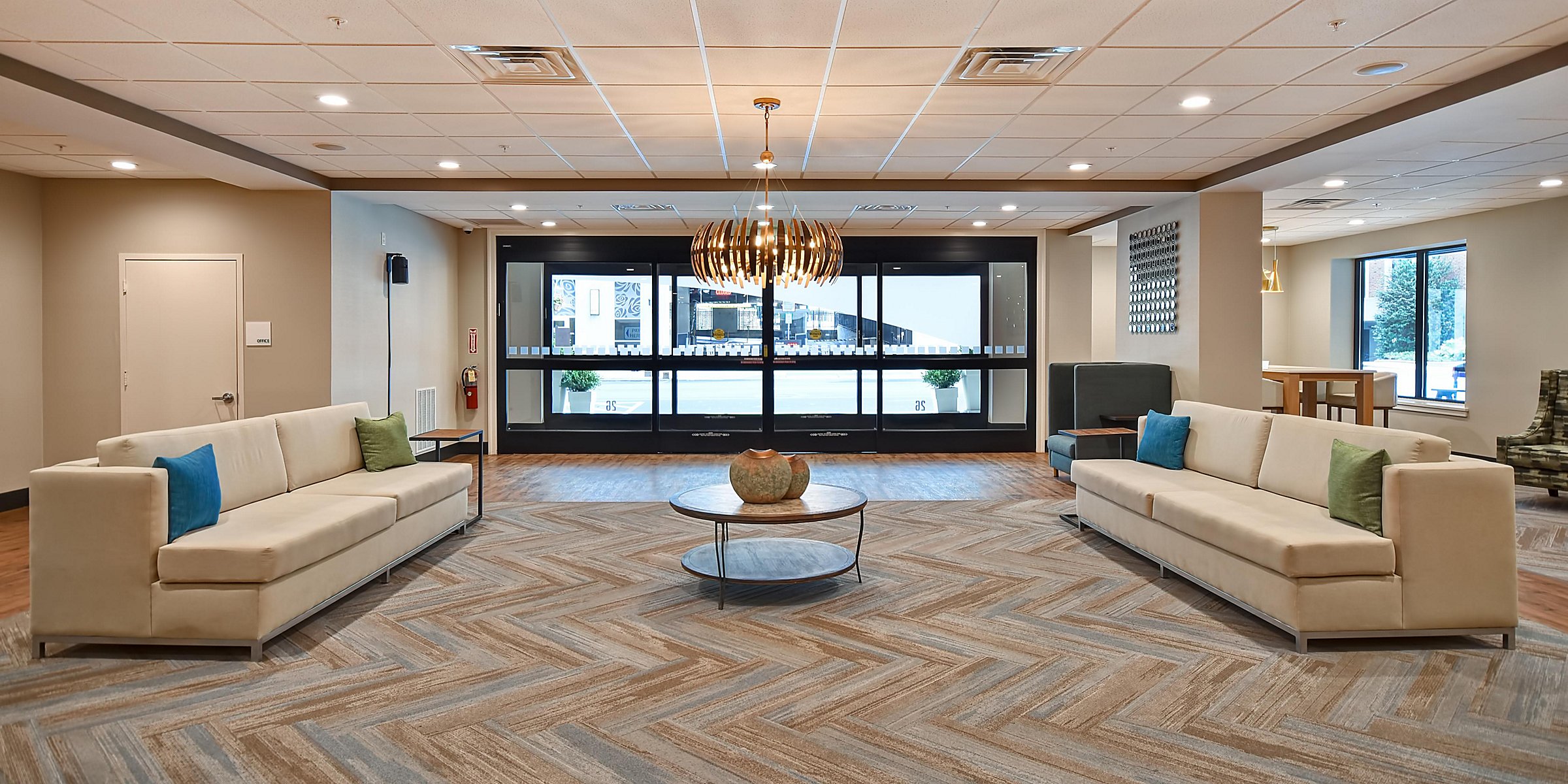 Affordable Downtown Hotels In Lancaster Pa Holiday Inn