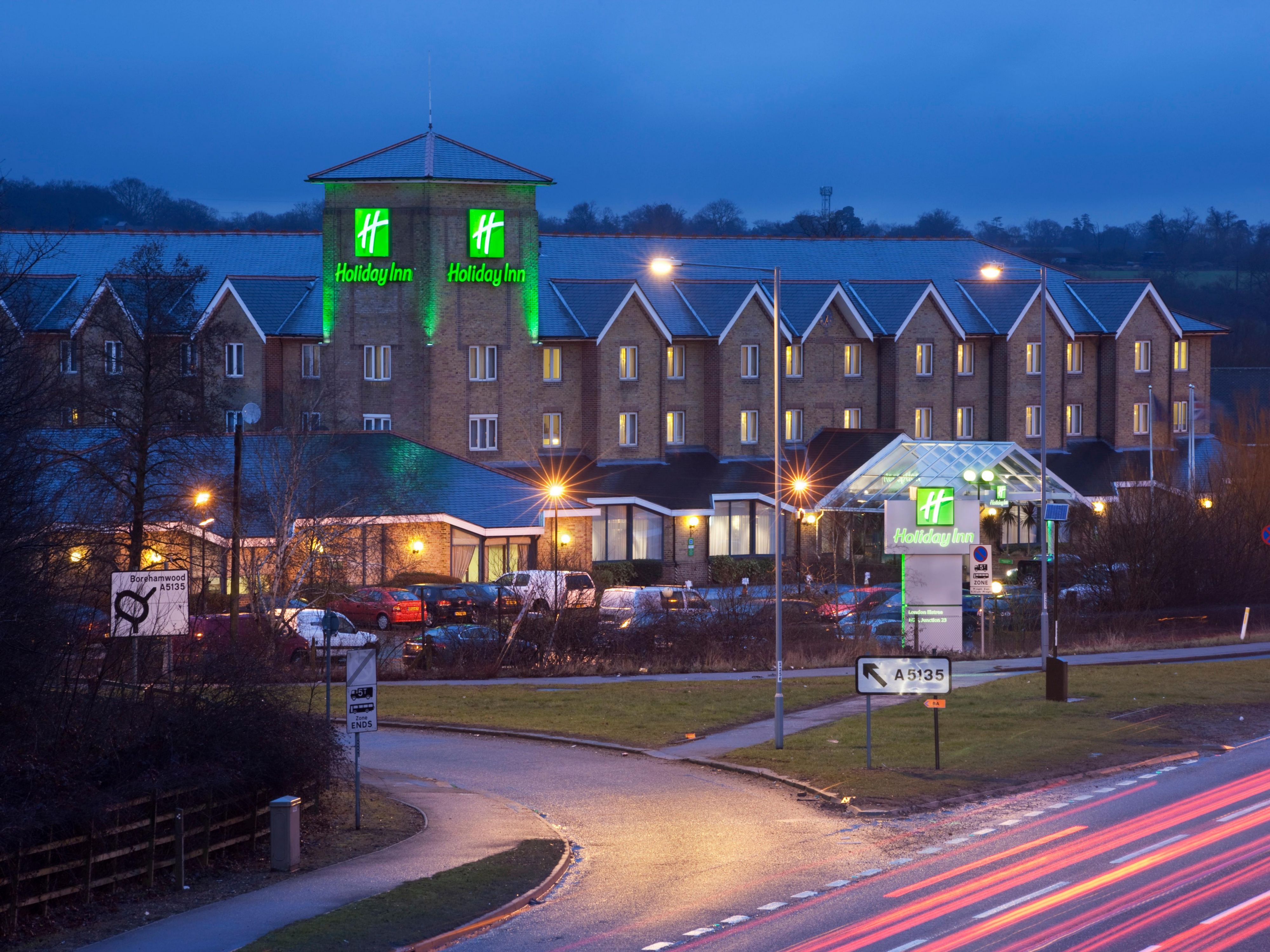 Borehamwood Hotels near Elstree Studios | Holiday Inn London-Elstree ...