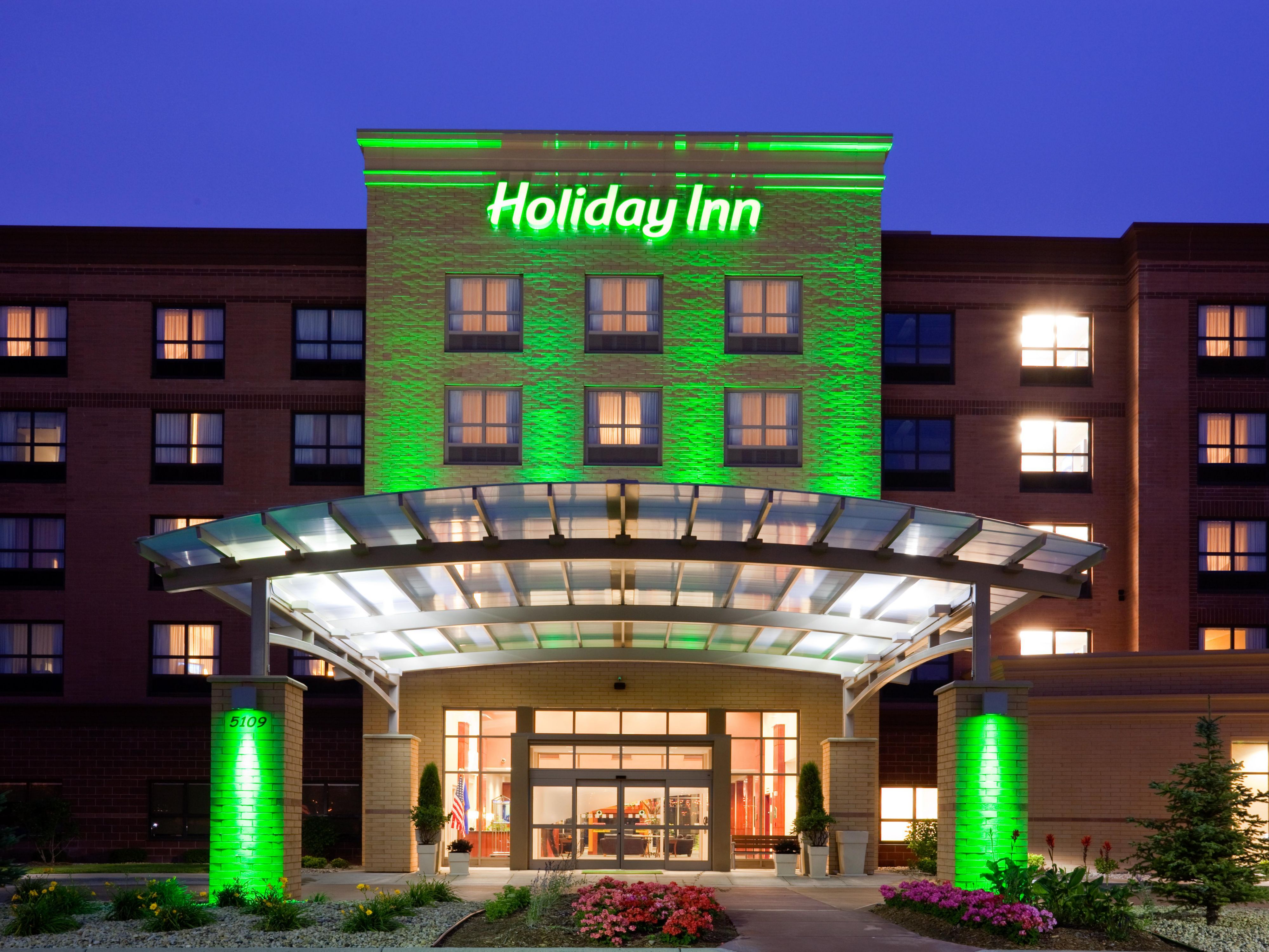 Гостиница inn. Отель Holiday Inn. Отель Холидей ИНН. Гостиничная цепь Холидей ИНН. Гостиница Холидей ИНН.