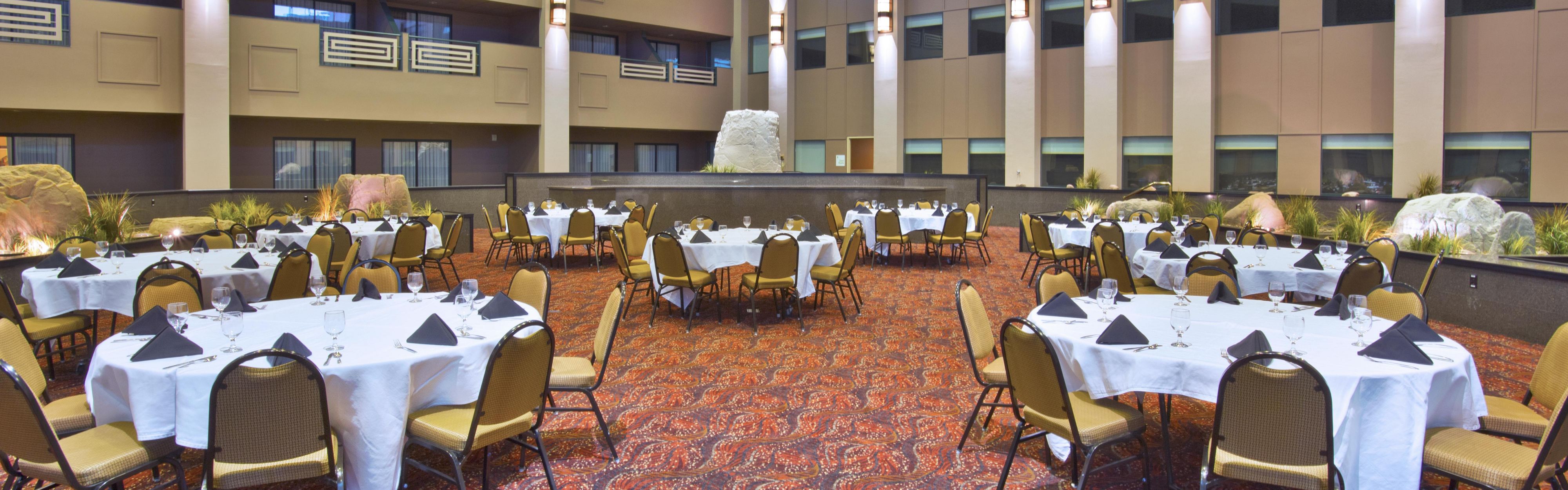 Holiday Inn Manitowoc Hotel Reviews Photos