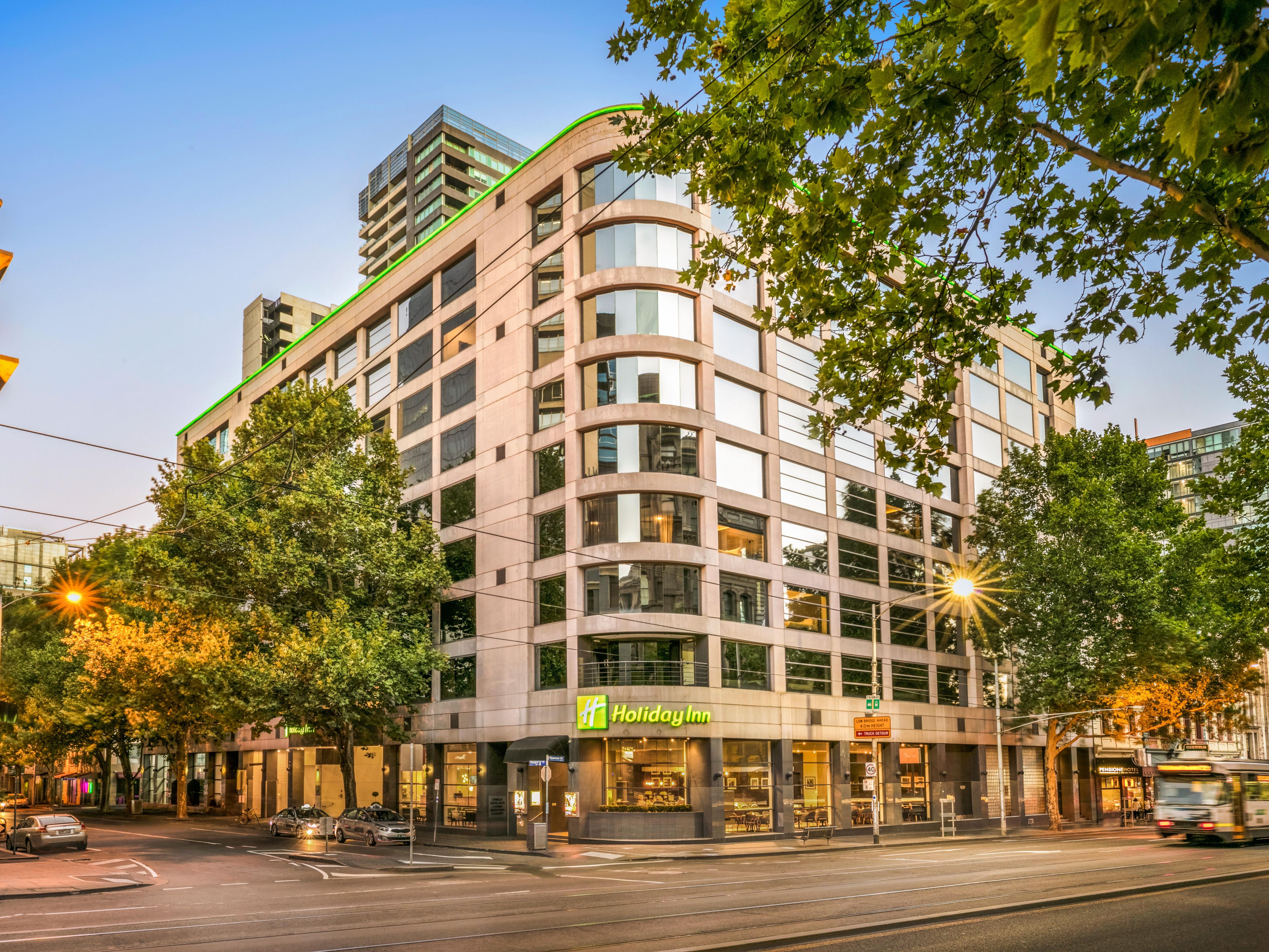 Accommodation melbourne cbd near casinos