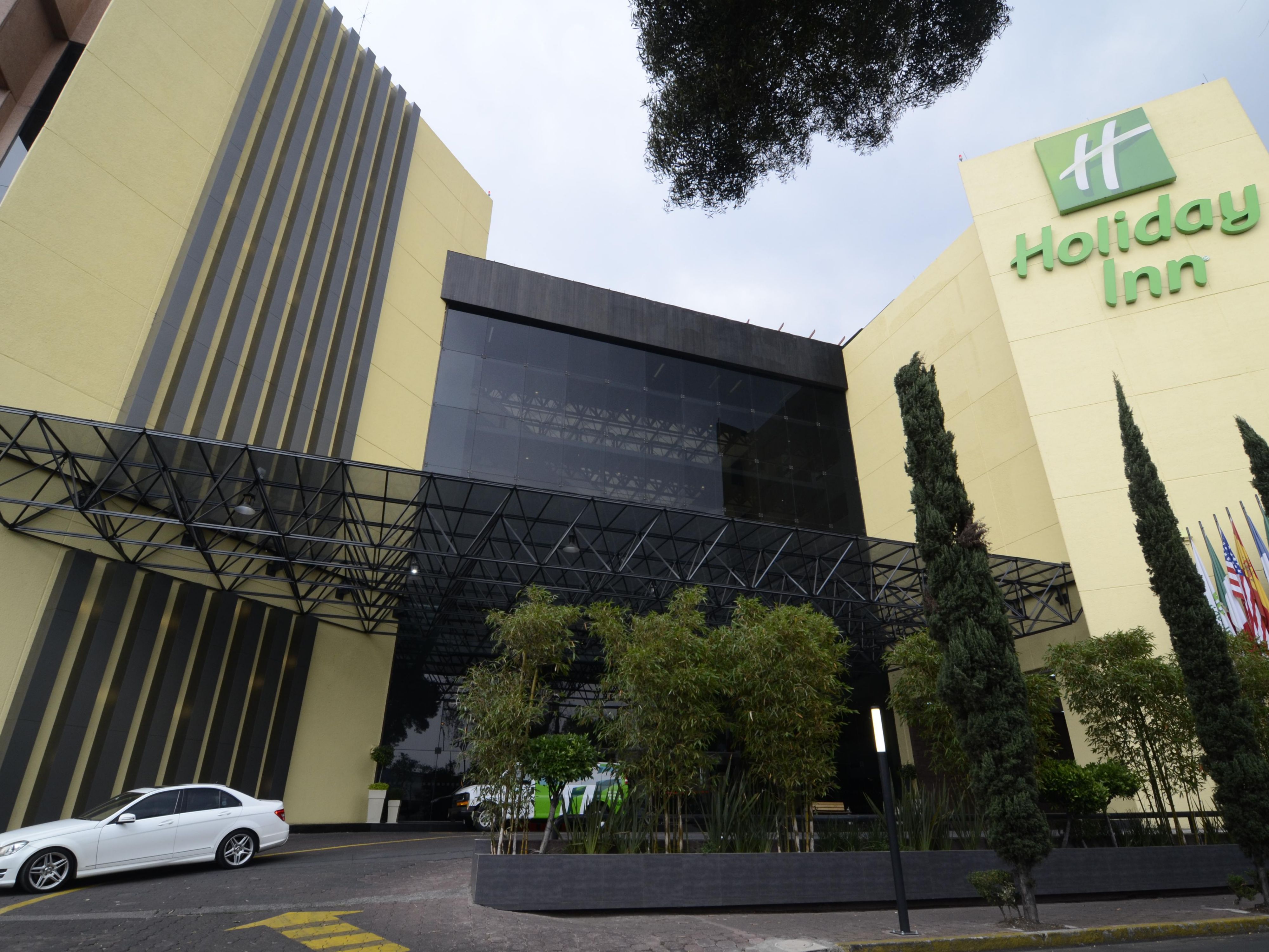 Hotels Near Mexico City Airport | Holiday Inn Mexico Dali Airport