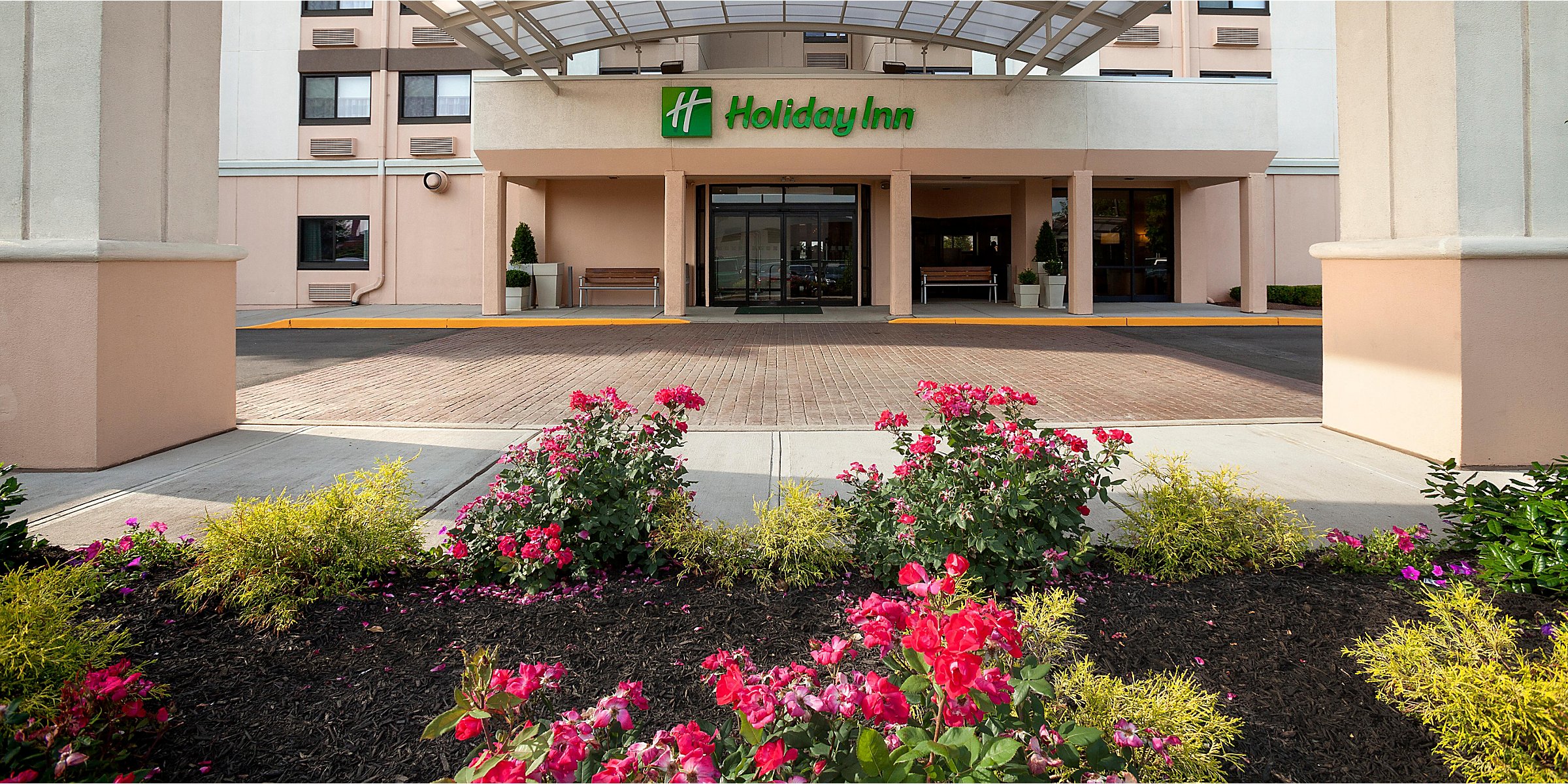 Family Hotels Near Newark International Airport Holiday Inn