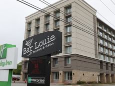 Holiday Inn Chicago Oakbrook in Chicago, Illinois