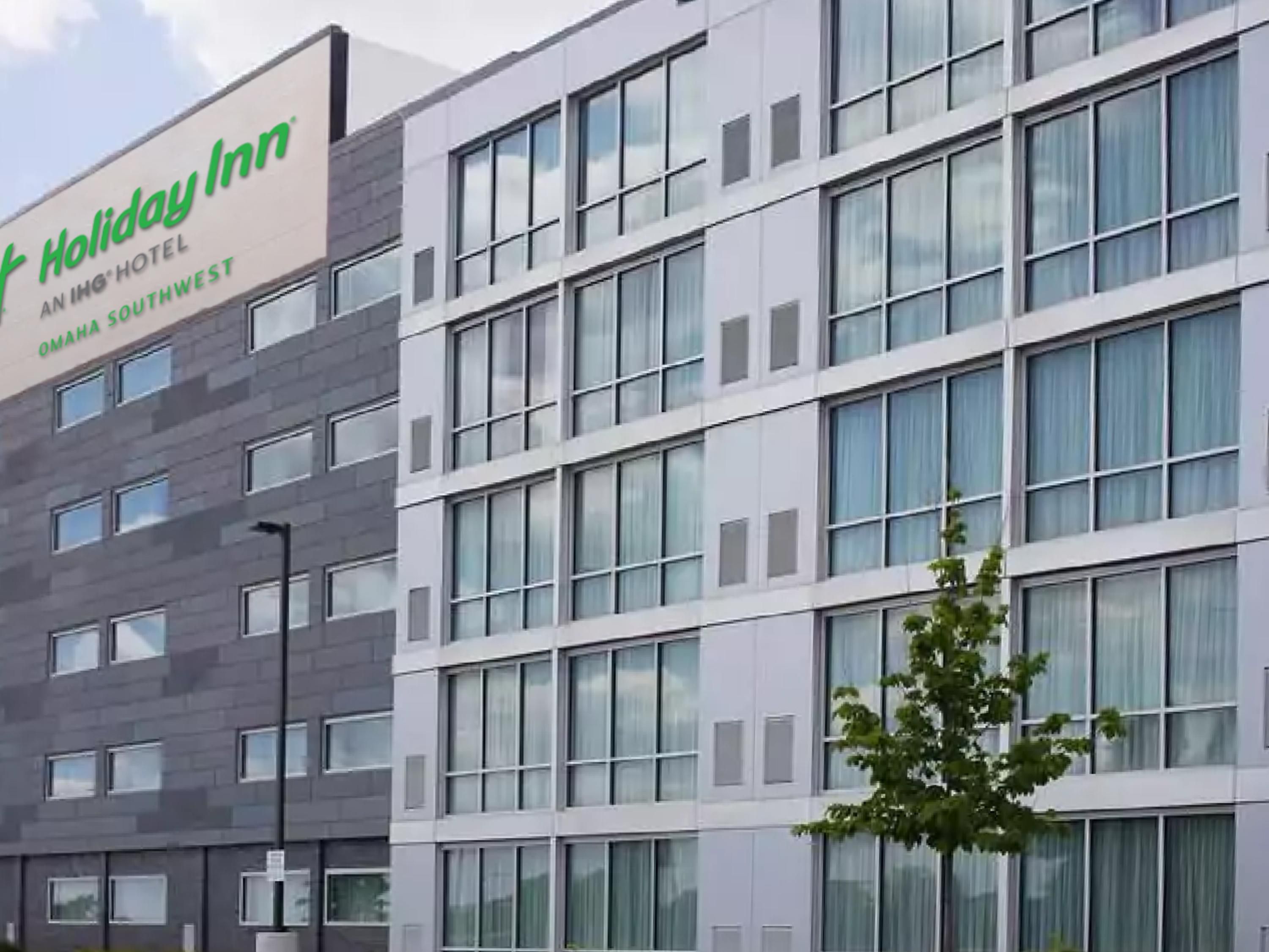 Holiday Inn Omaha _ Holiday Inn Express & Suites Omaha – VULCG