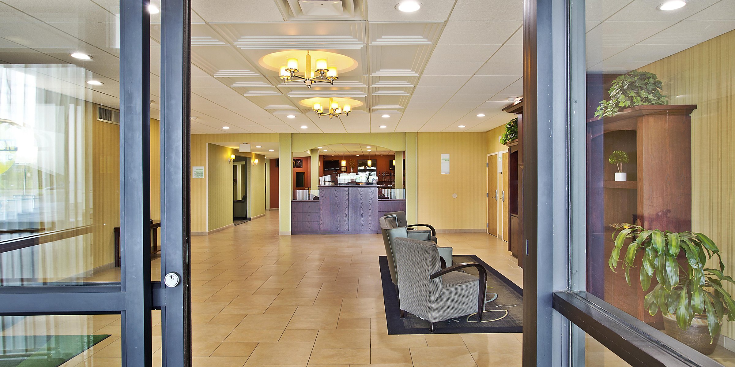 Holiday Inn Plattsburgh Adirondack Area Hotel By Ihg