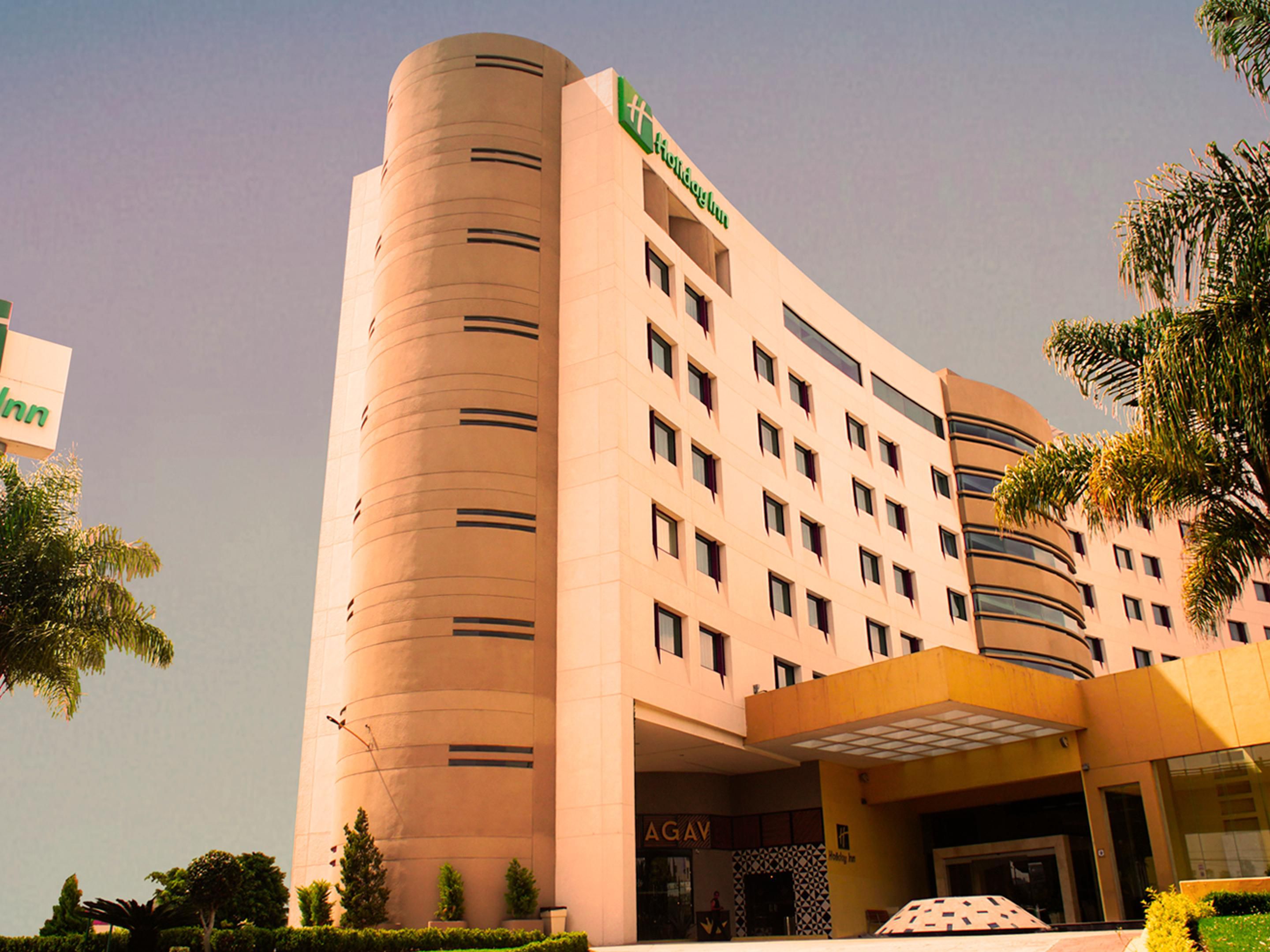 hotel holiday inn puebla telefono