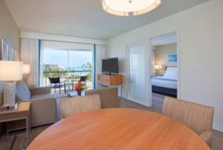 Room King Suite Balcony Nonsmoking Holiday Inn Room King Suite Balcony Nonsmoking Holiday Inn