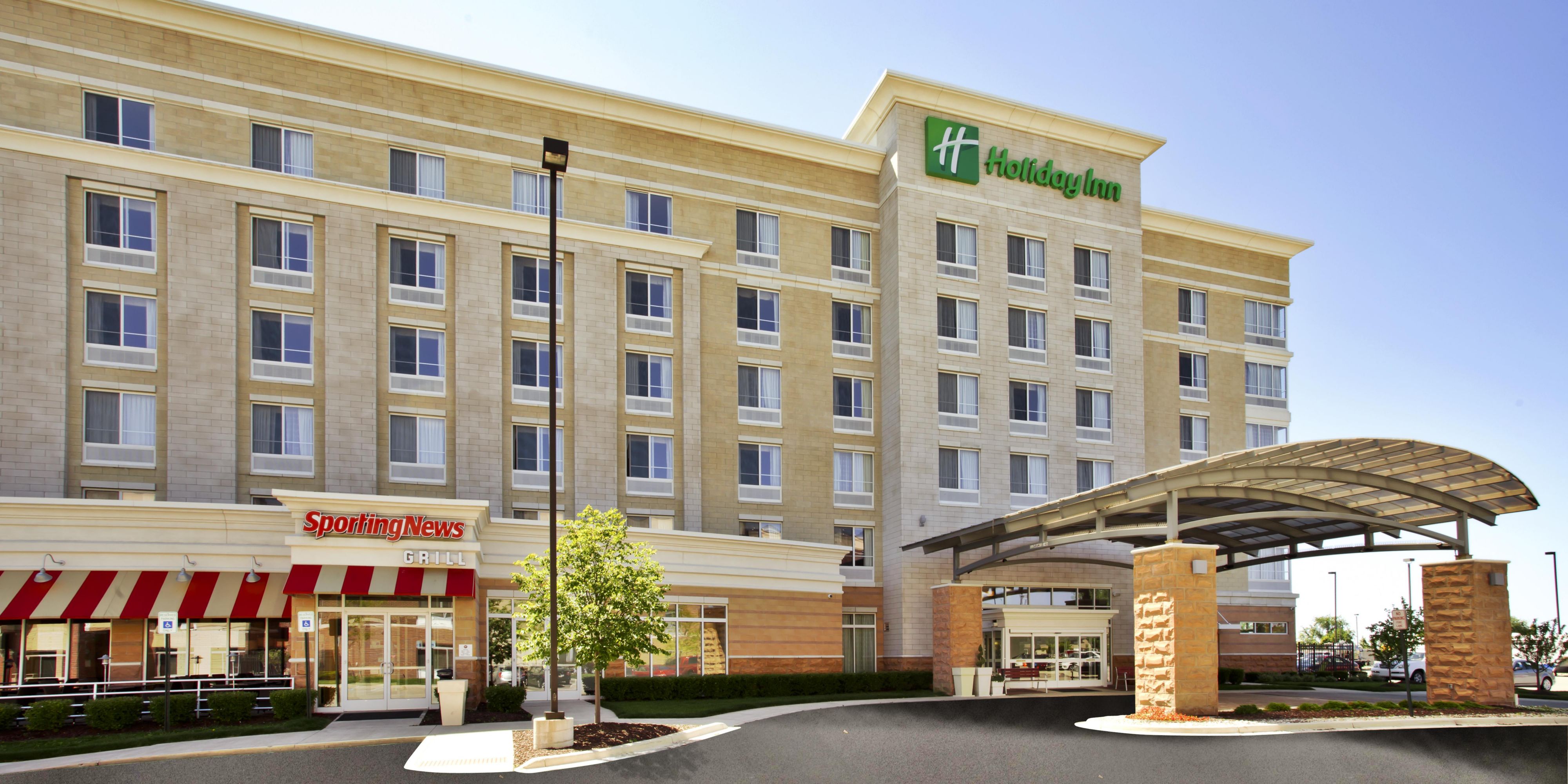 Family Friendly Detroit Airport Hotels In Romulus Mi Holiday