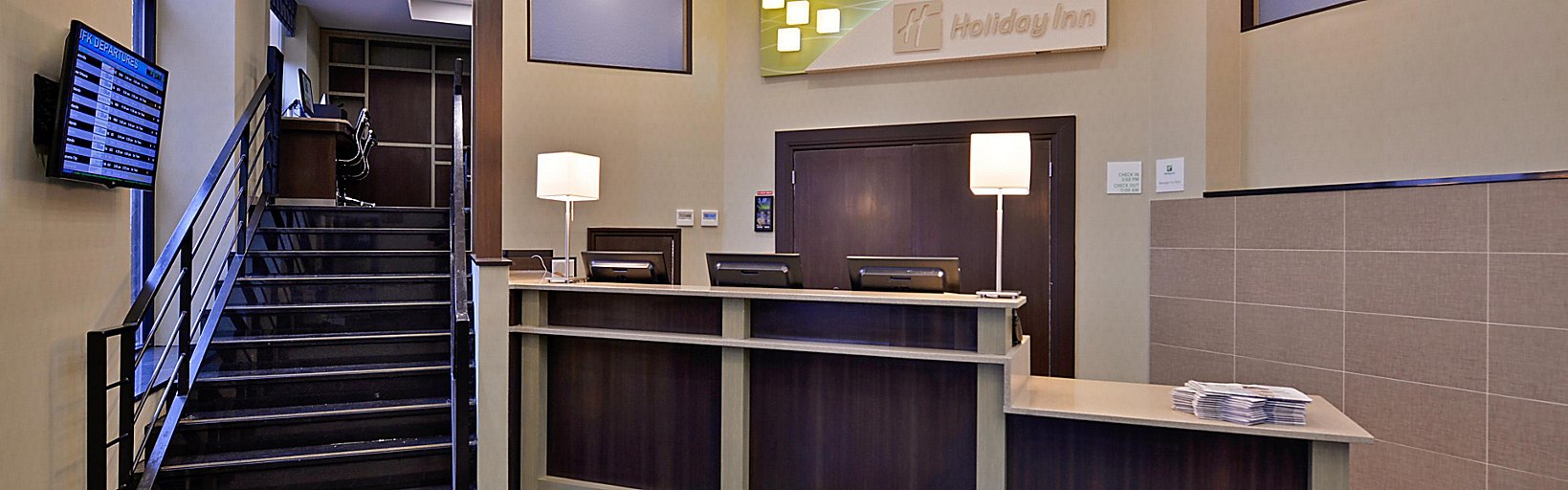 Jfk Airport Hotels In Queens Nyc Holiday Inn New York Jfk
