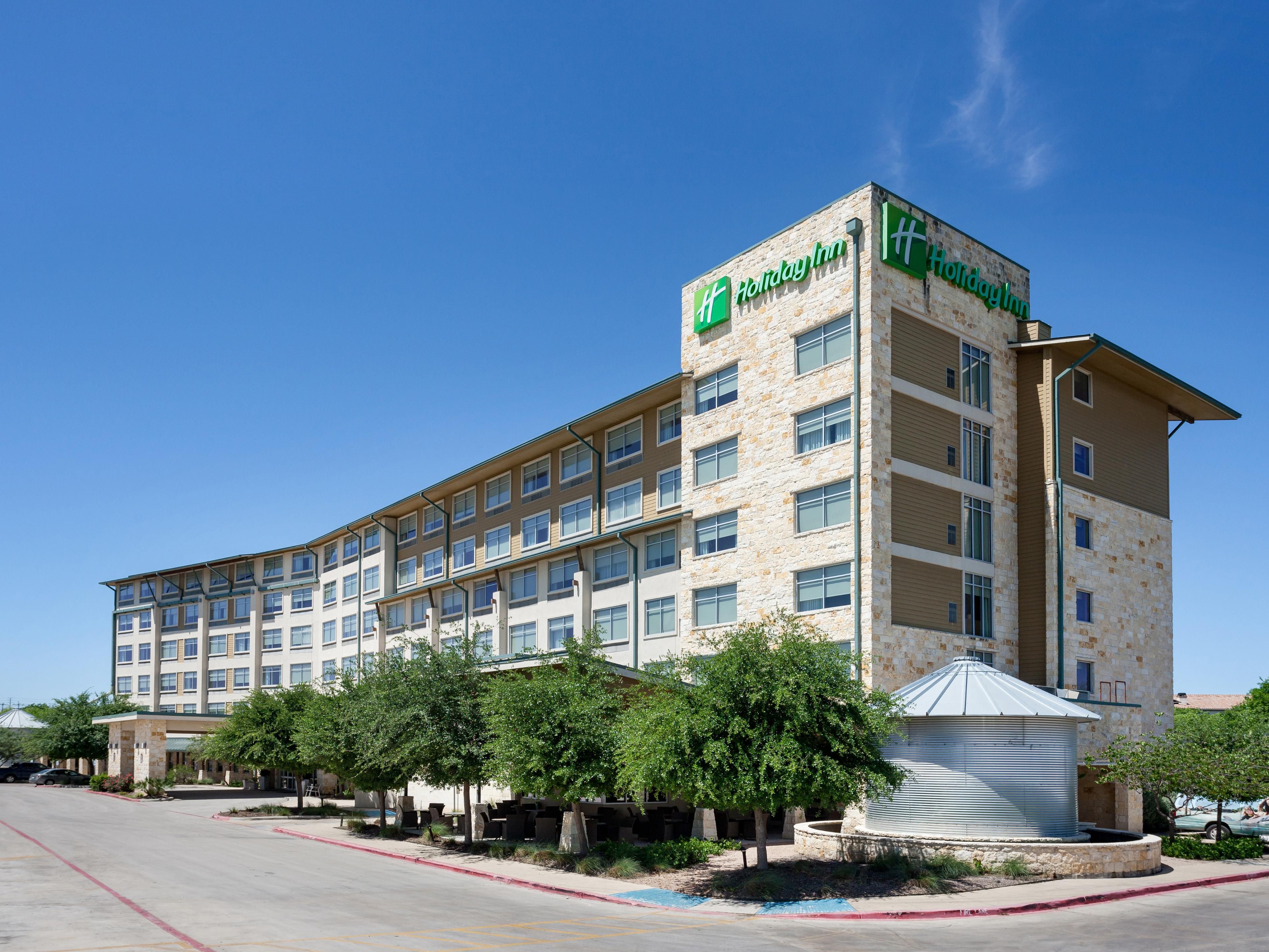 Seaworld San Antonio Hotels | Holiday Inn San Antonio NW - Seaworld Area