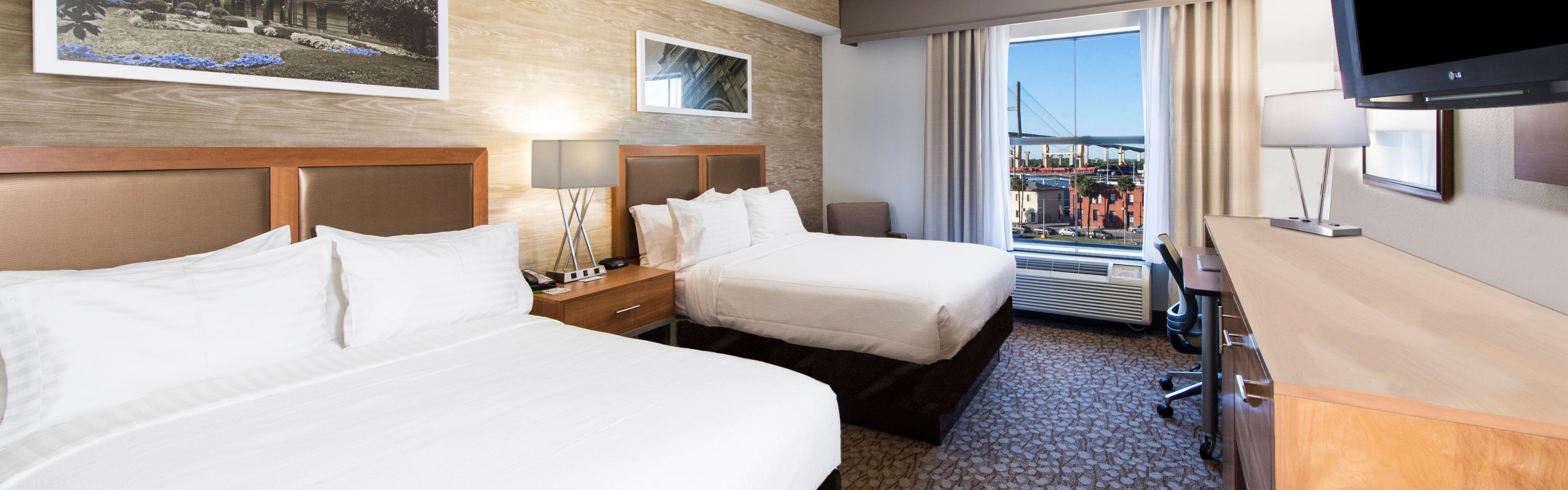 Holiday Inn Savannah Historic District Room Pictures Amenities