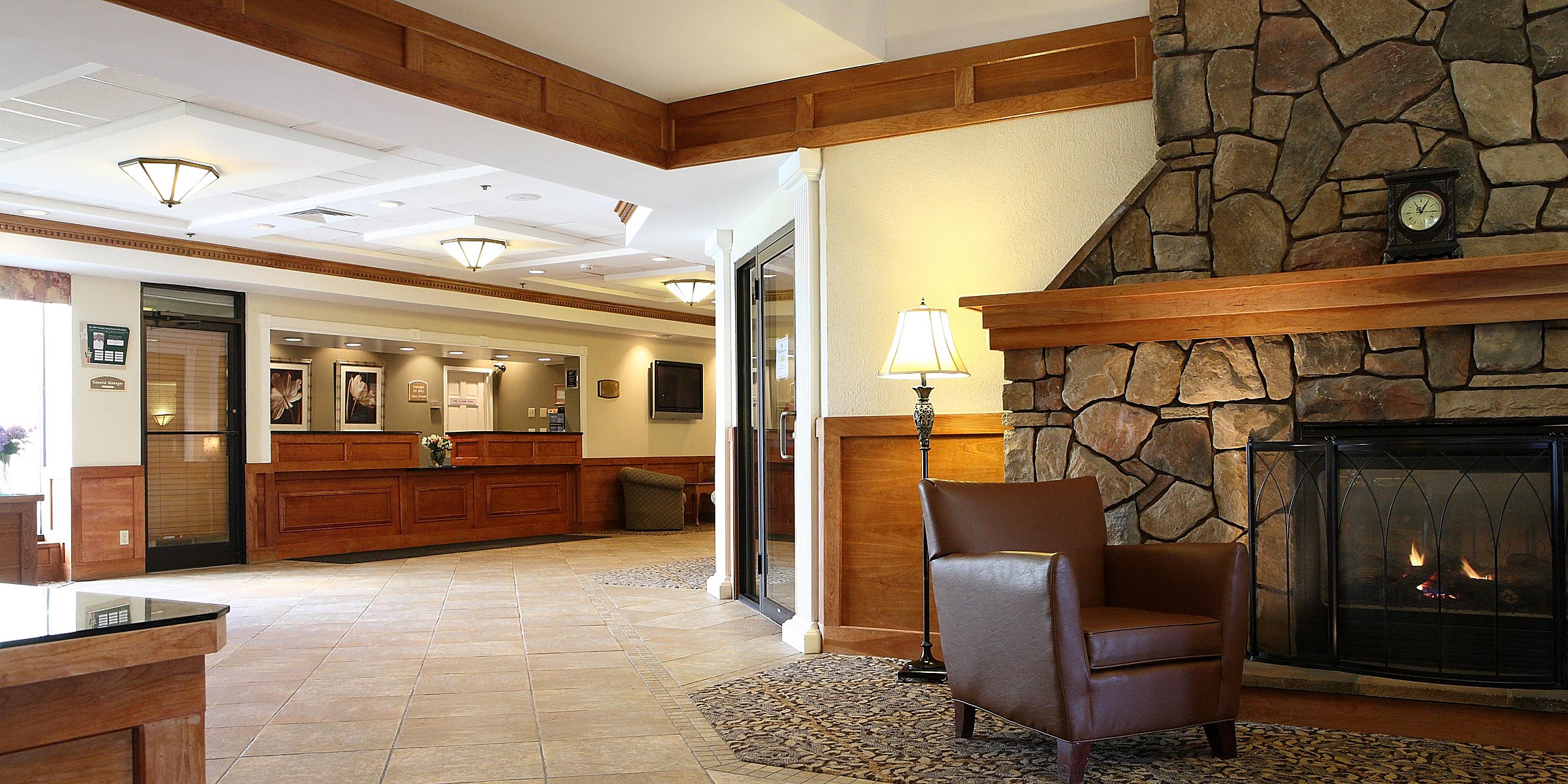 Burlington Vt Hotels Near Airport Holiday Inn Burlington